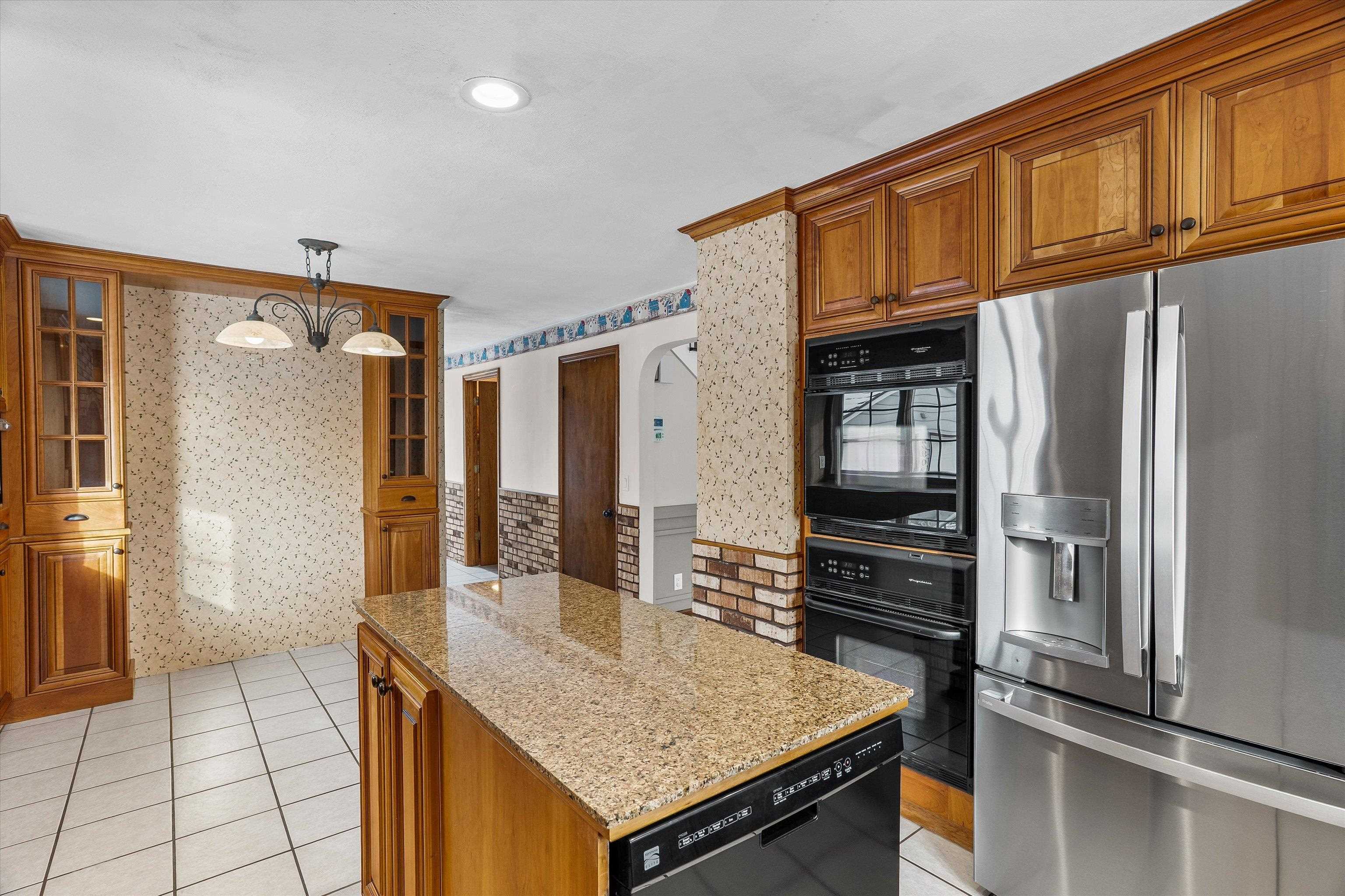 2909 W MANN STREET, Marshfield, Wisconsin 54449, 3 Bedrooms Bedrooms, ,2 BathroomsBathrooms,Residential,For Sale,2909 W MANN STREET,22600289