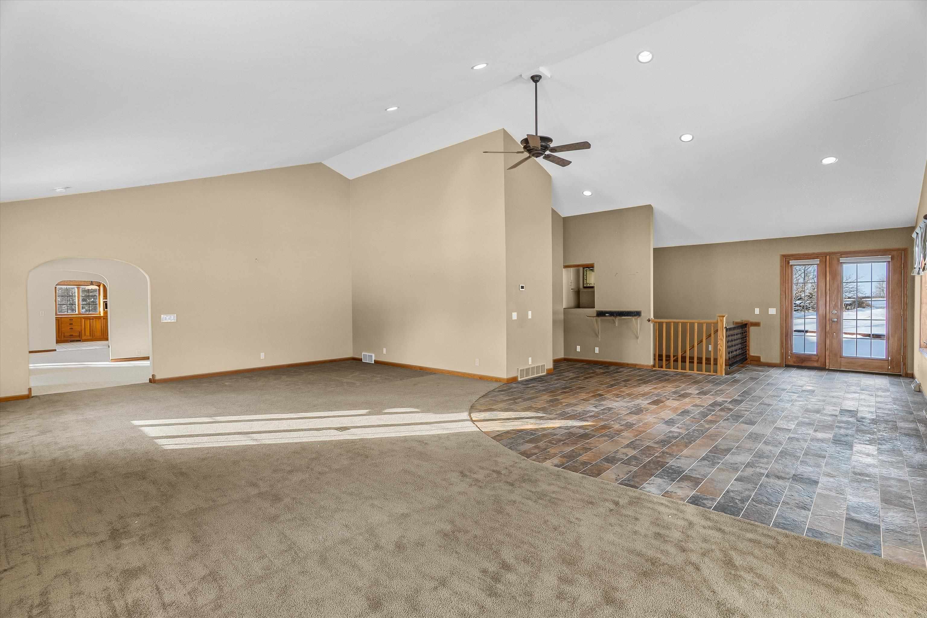 2909 W MANN STREET, Marshfield, Wisconsin 54449, 3 Bedrooms Bedrooms, ,2 BathroomsBathrooms,Residential,For Sale,2909 W MANN STREET,22600289