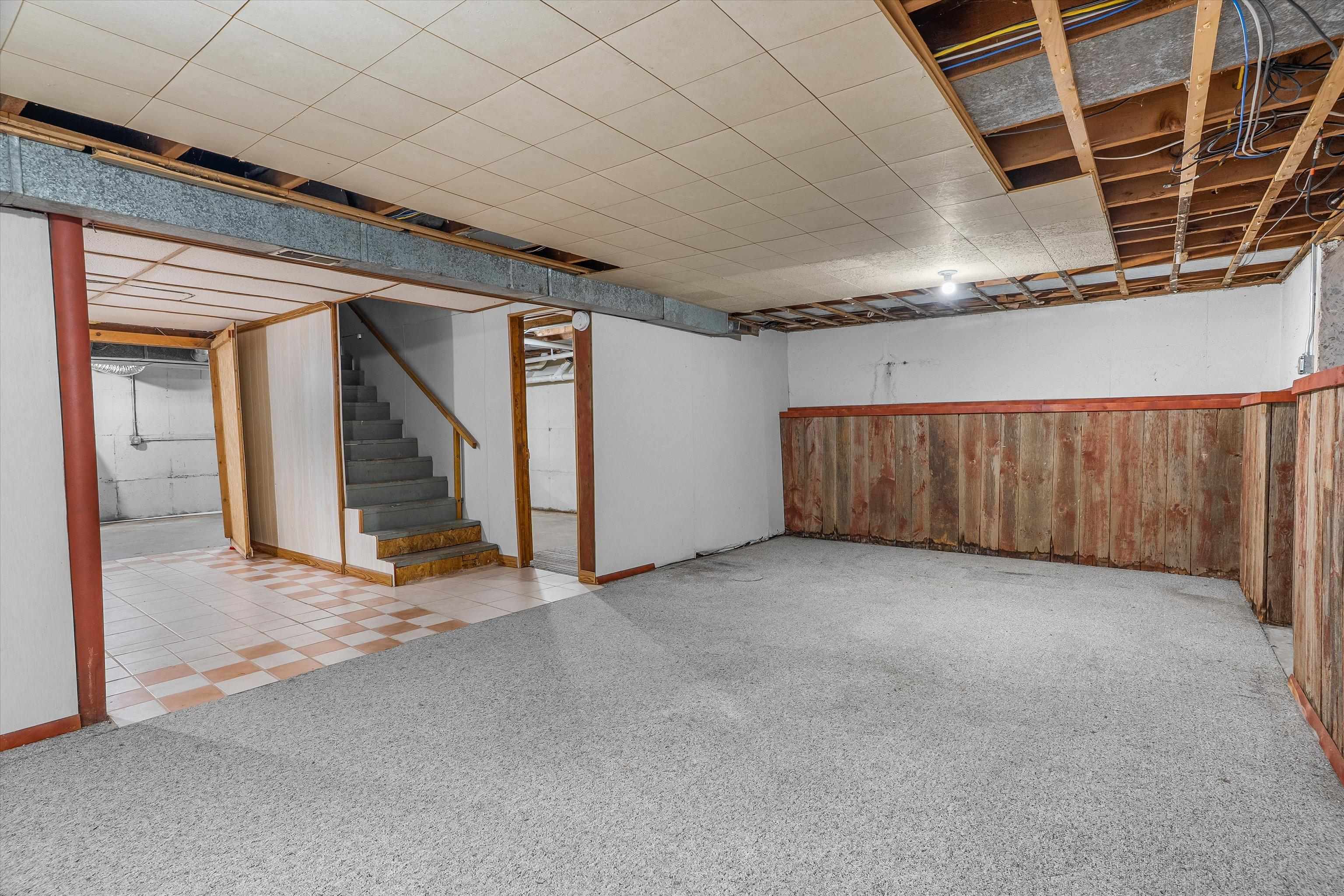 2909 W MANN STREET, Marshfield, Wisconsin 54449, 3 Bedrooms Bedrooms, ,2 BathroomsBathrooms,Residential,For Sale,2909 W MANN STREET,22600289