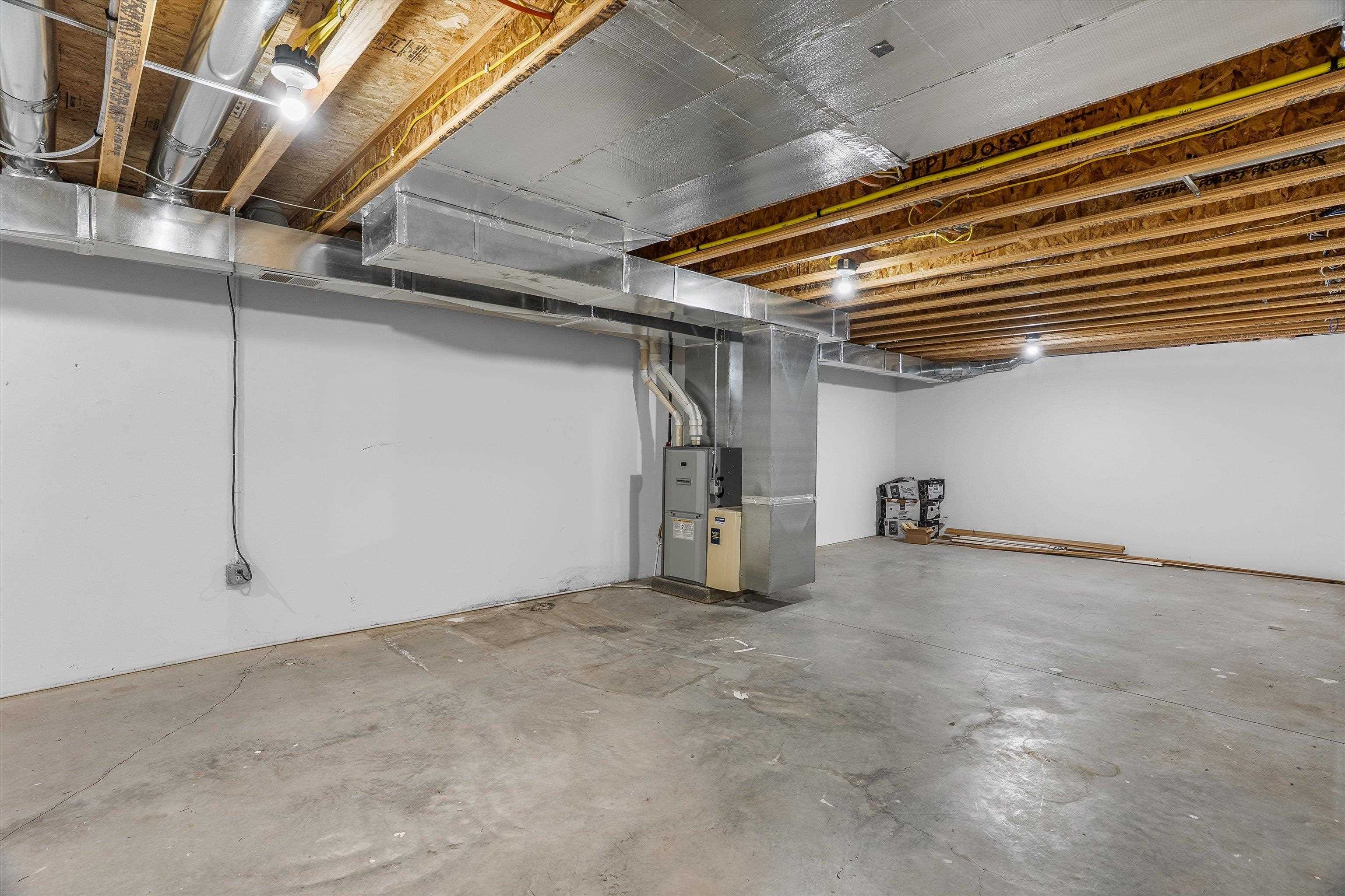 2909 W MANN STREET, Marshfield, Wisconsin 54449, 3 Bedrooms Bedrooms, ,2 BathroomsBathrooms,Residential,For Sale,2909 W MANN STREET,22600289