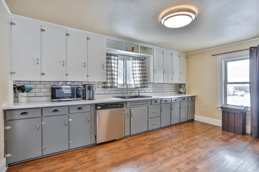 211 ROBB STREET, Schofield, Wisconsin 54476, 3 Bedrooms Bedrooms, ,2 BathroomsBathrooms,Residential,For Sale,211 ROBB STREET,22600290