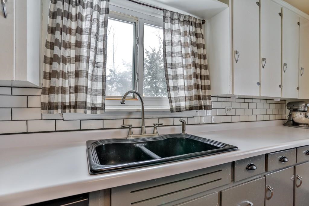 211 ROBB STREET, Schofield, Wisconsin 54476, 3 Bedrooms Bedrooms, ,2 BathroomsBathrooms,Residential,For Sale,211 ROBB STREET,22600290