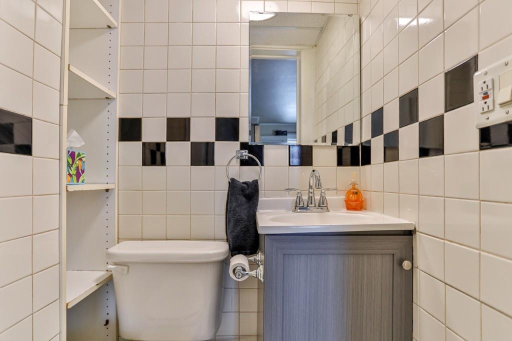 211 ROBB STREET, Schofield, Wisconsin 54476, 3 Bedrooms Bedrooms, ,2 BathroomsBathrooms,Residential,For Sale,211 ROBB STREET,22600290