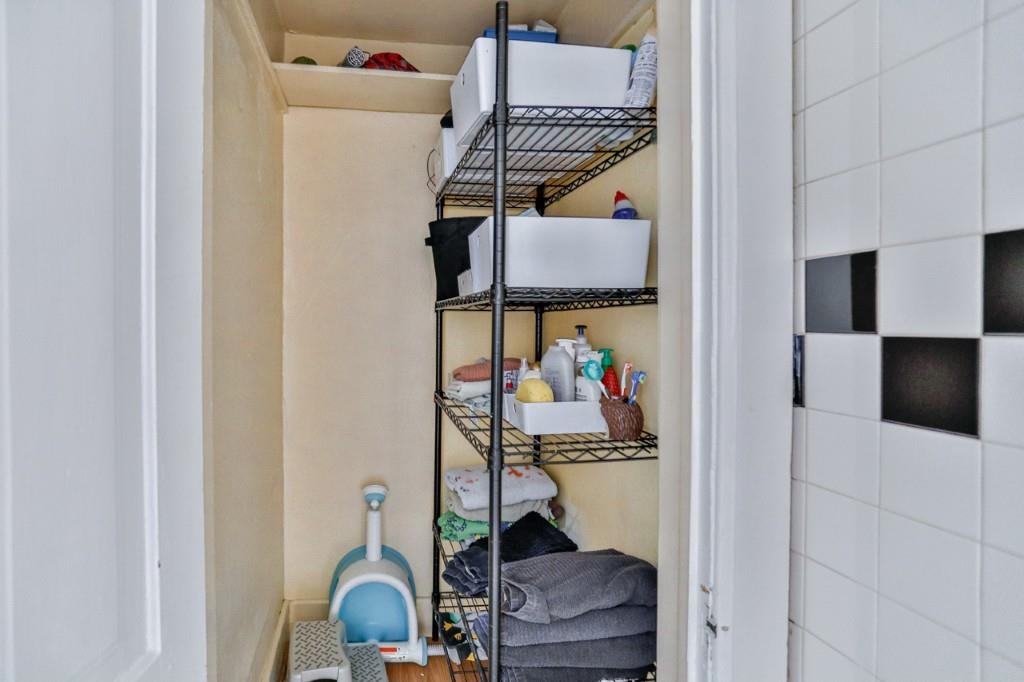 211 ROBB STREET, Schofield, Wisconsin 54476, 3 Bedrooms Bedrooms, ,2 BathroomsBathrooms,Residential,For Sale,211 ROBB STREET,22600290