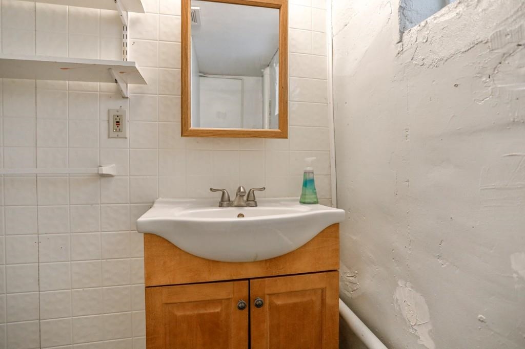 211 ROBB STREET, Schofield, Wisconsin 54476, 3 Bedrooms Bedrooms, ,2 BathroomsBathrooms,Residential,For Sale,211 ROBB STREET,22600290