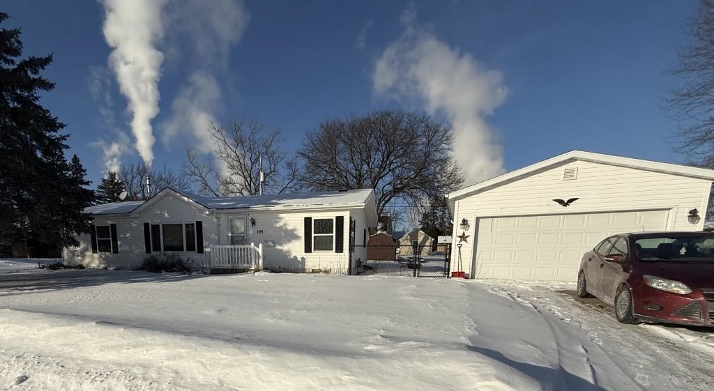 105 PEGGY LANE, Rothschild, Wisconsin 54474, 3 Bedrooms Bedrooms, ,2 BathroomsBathrooms,Residential,For Sale,105 PEGGY LANE,22600291