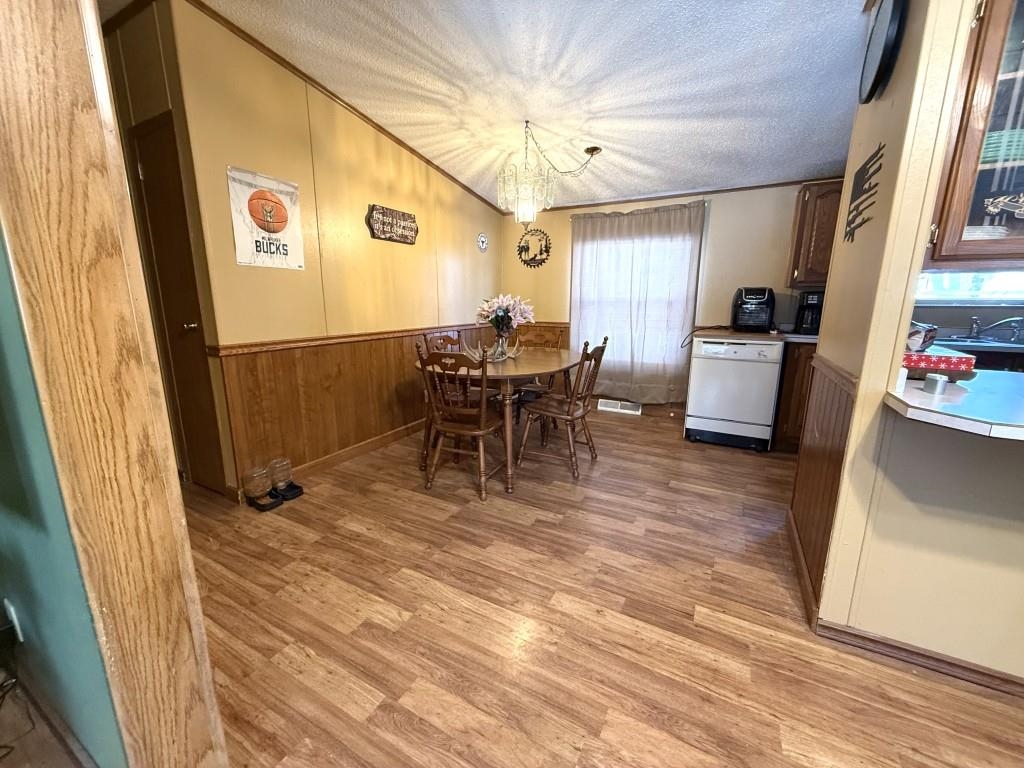 105 PEGGY LANE, Rothschild, Wisconsin 54474, 3 Bedrooms Bedrooms, ,2 BathroomsBathrooms,Residential,For Sale,105 PEGGY LANE,22600291