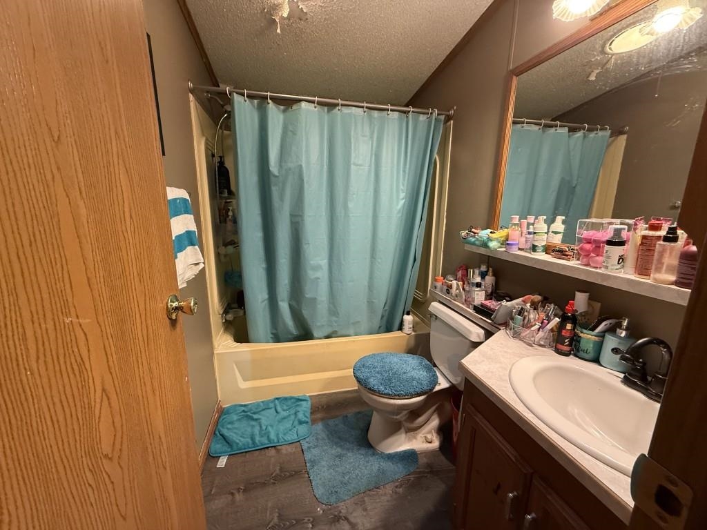 105 PEGGY LANE, Rothschild, Wisconsin 54474, 3 Bedrooms Bedrooms, ,2 BathroomsBathrooms,Residential,For Sale,105 PEGGY LANE,22600291