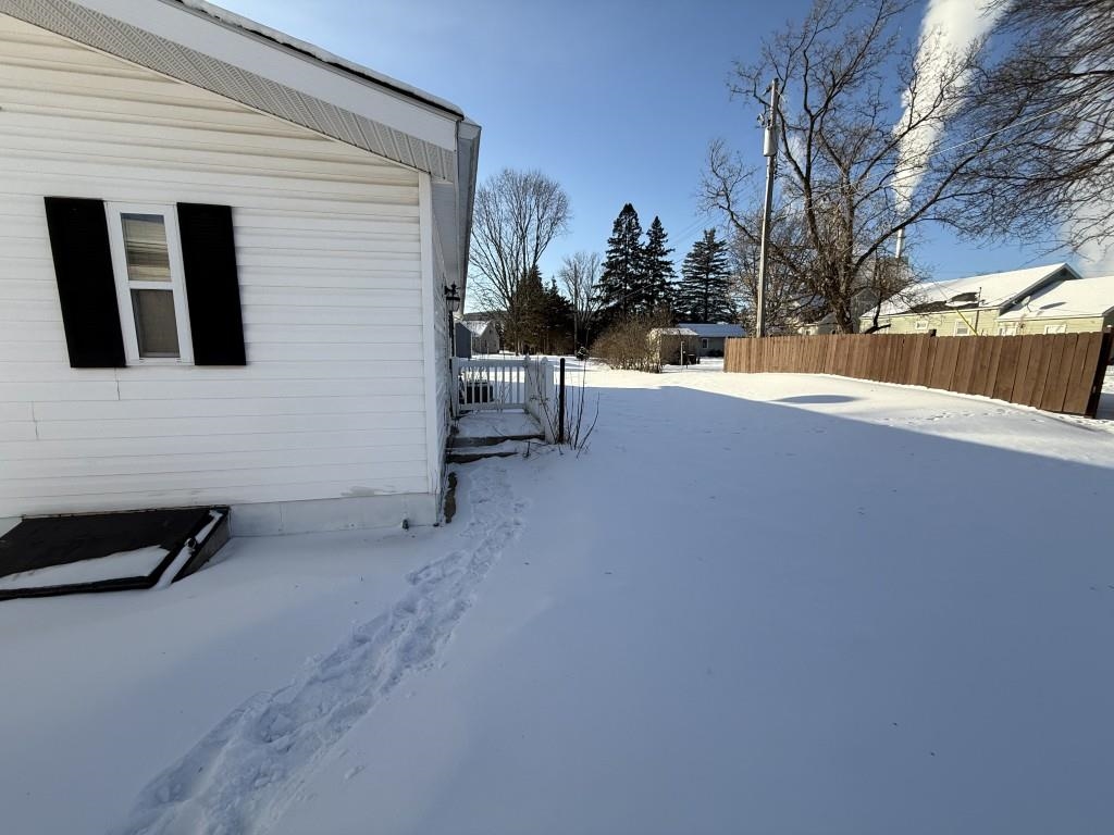 105 PEGGY LANE, Rothschild, Wisconsin 54474, 3 Bedrooms Bedrooms, ,2 BathroomsBathrooms,Residential,For Sale,105 PEGGY LANE,22600291