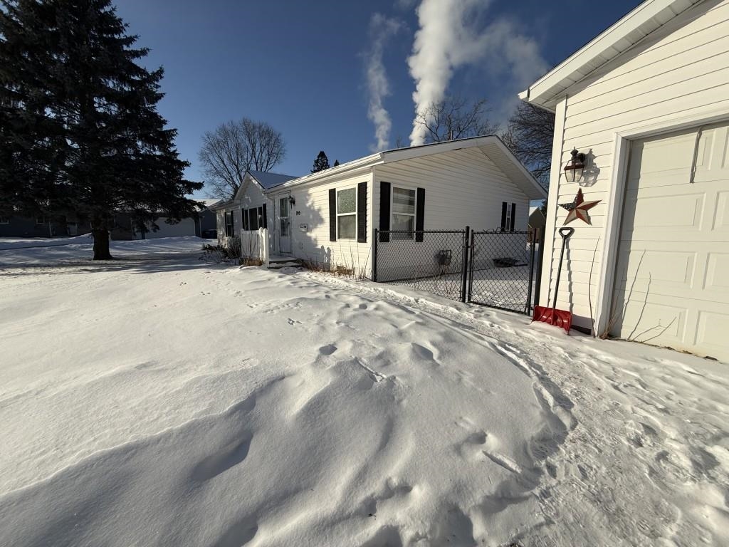 105 PEGGY LANE, Rothschild, Wisconsin 54474, 3 Bedrooms Bedrooms, ,2 BathroomsBathrooms,Residential,For Sale,105 PEGGY LANE,22600291