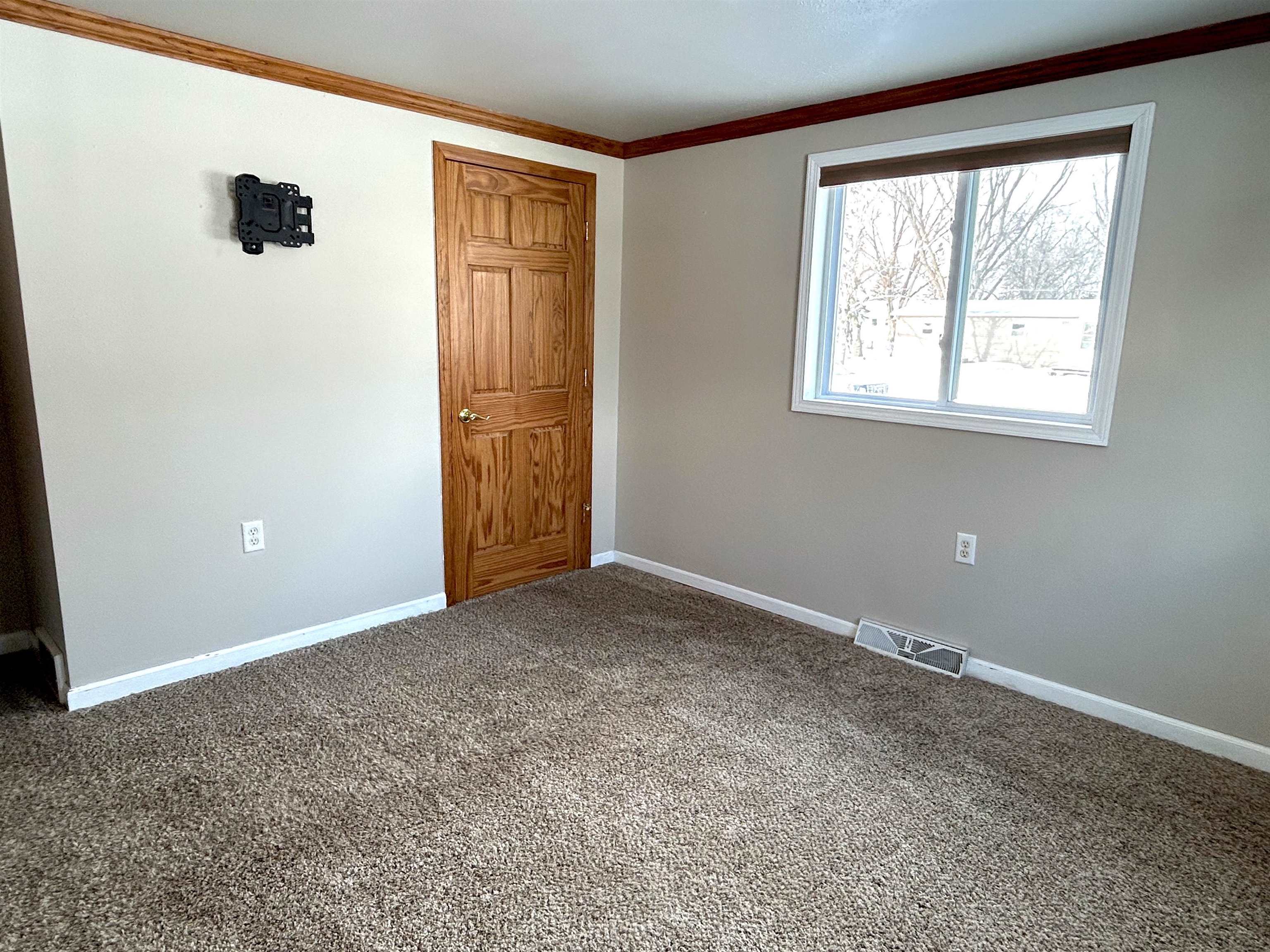 605 E MAPLE STREET, Spencer, Wisconsin 54479, 3 Bedrooms Bedrooms, ,1 BathroomBathrooms,Residential,For Sale,605 E MAPLE STREET,22600301