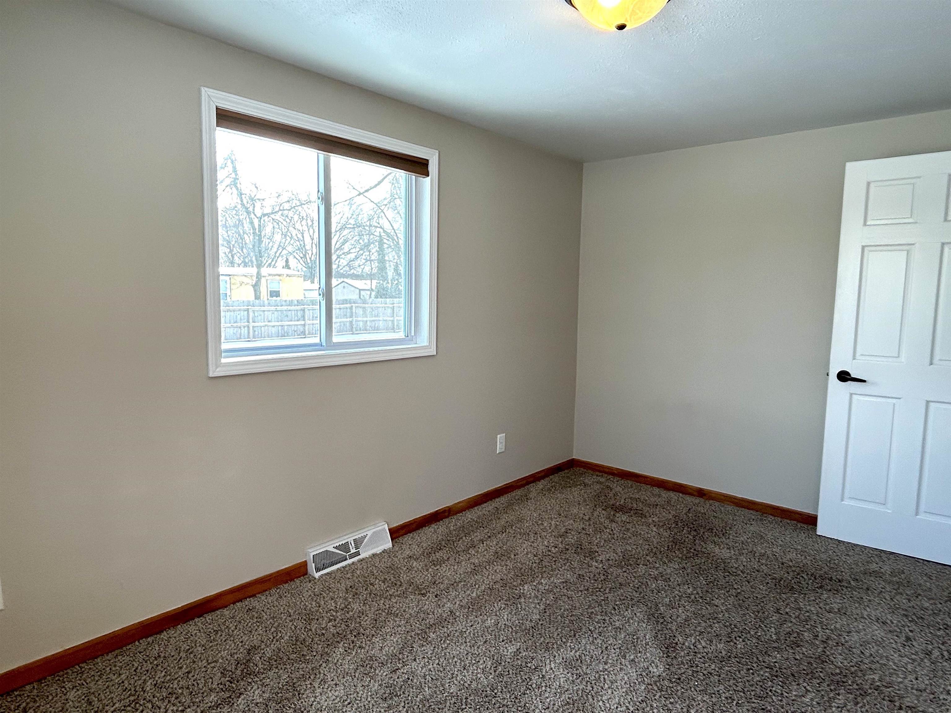 605 E MAPLE STREET, Spencer, Wisconsin 54479, 3 Bedrooms Bedrooms, ,1 BathroomBathrooms,Residential,For Sale,605 E MAPLE STREET,22600301