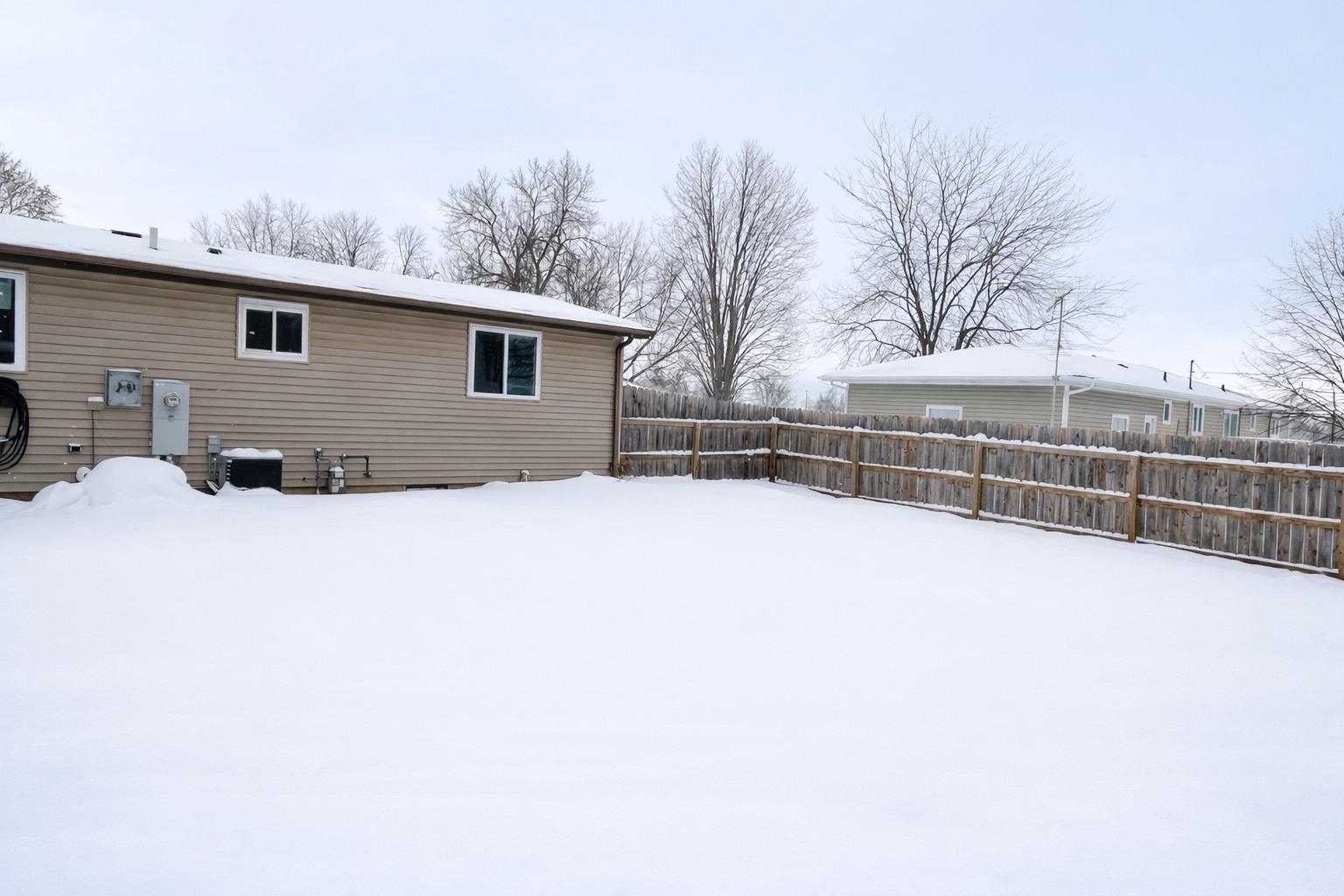 605 E MAPLE STREET, Spencer, Wisconsin 54479, 3 Bedrooms Bedrooms, ,1 BathroomBathrooms,Residential,For Sale,605 E MAPLE STREET,22600301