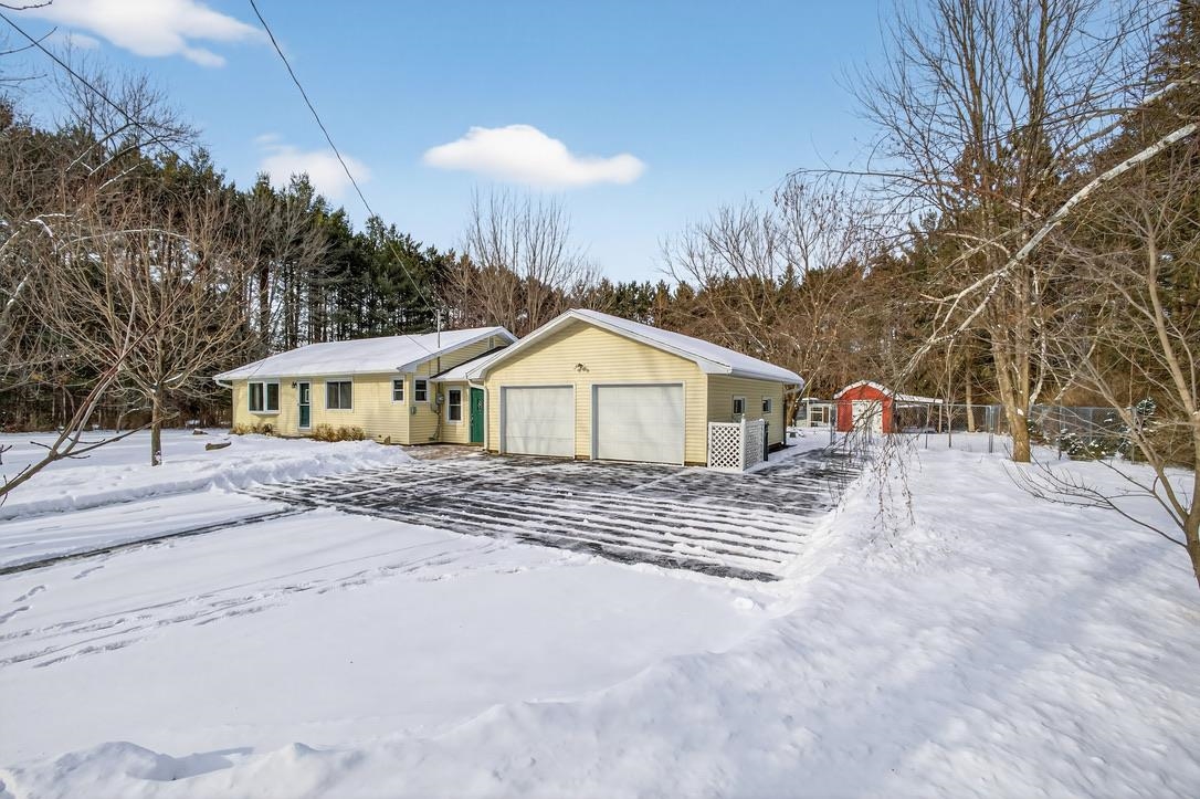 1195 KESTER ROAD, Wisconsin Rapids, Wisconsin 54494, 3 Bedrooms Bedrooms, ,2 BathroomsBathrooms,Residential,For Sale,1195 KESTER ROAD,22600305