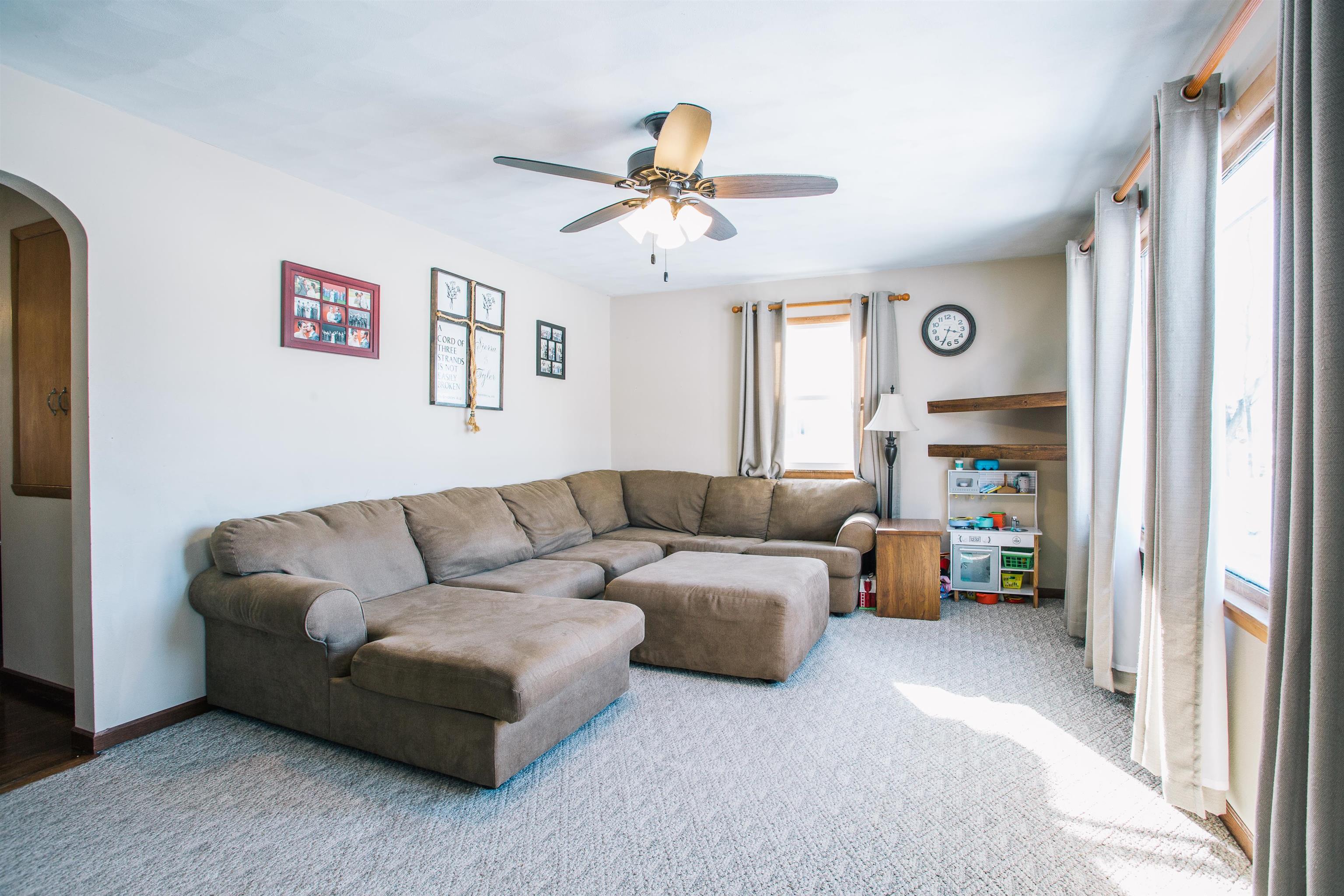 332 S MAIN STREET, Granton, Wisconsin 54436, 3 Bedrooms Bedrooms, ,1 BathroomBathrooms,Residential,For Sale,332 S MAIN STREET,22600310