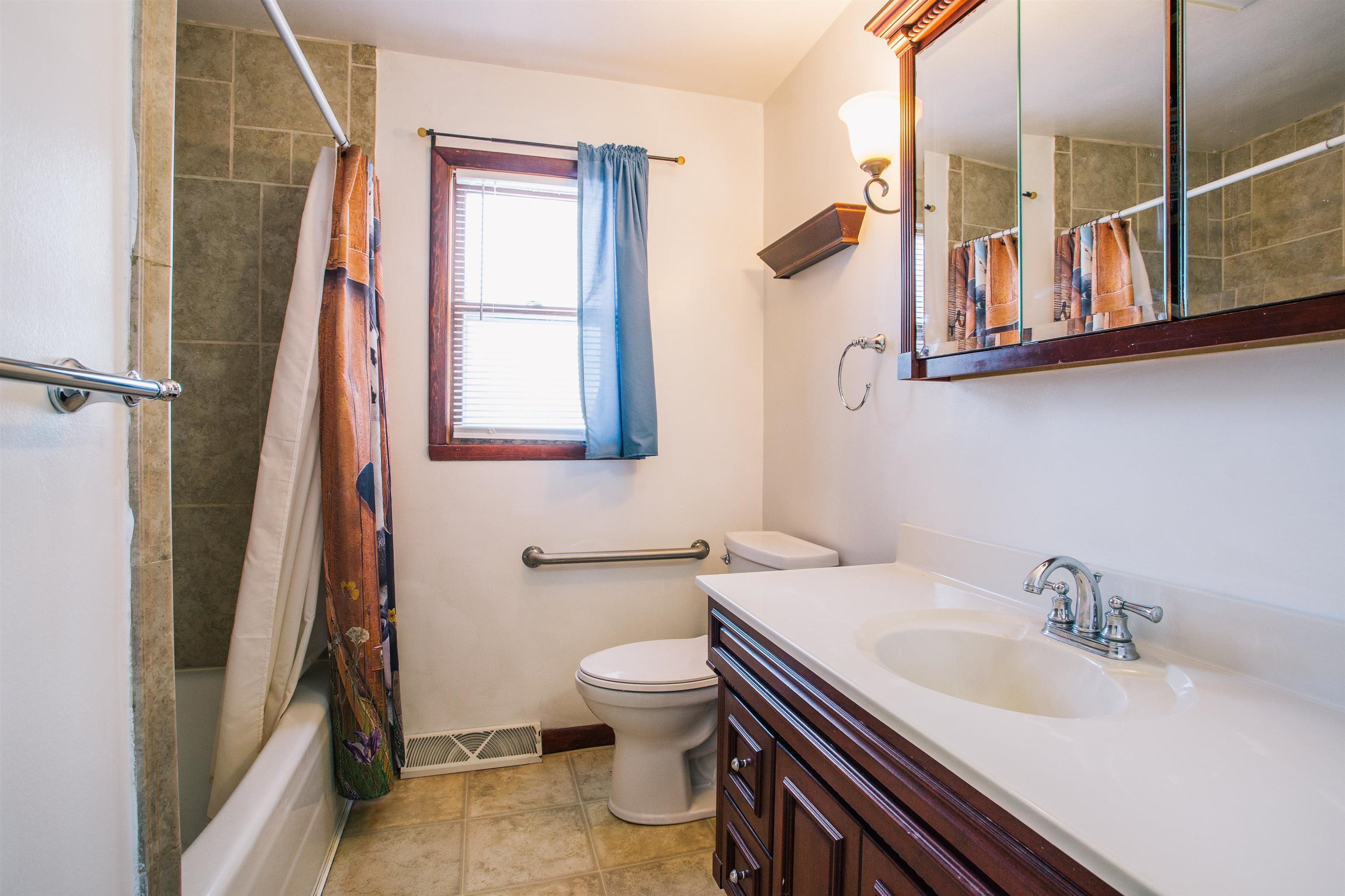 332 S MAIN STREET, Granton, Wisconsin 54436, 3 Bedrooms Bedrooms, ,1 BathroomBathrooms,Residential,For Sale,332 S MAIN STREET,22600310