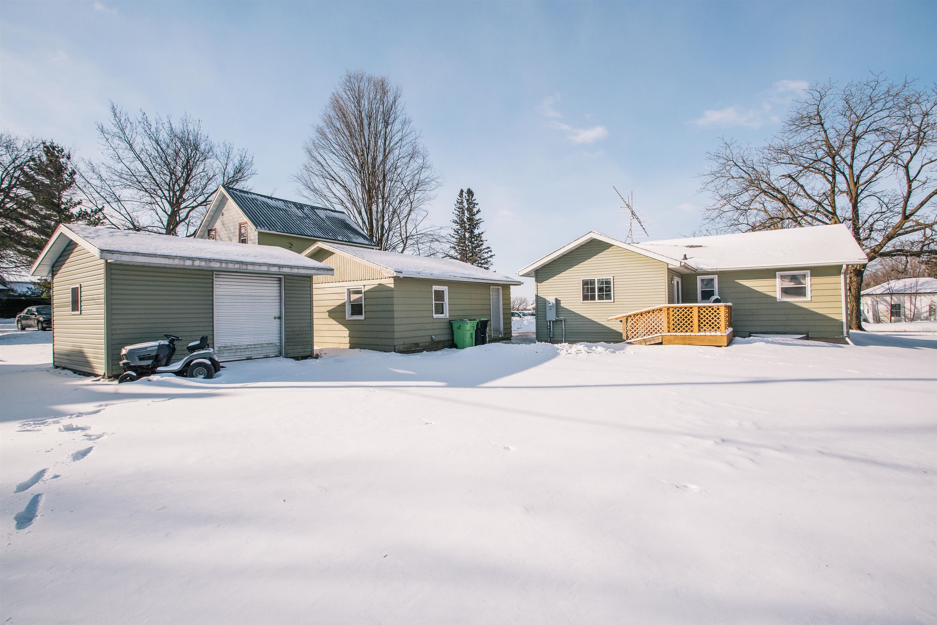 332 S MAIN STREET, Granton, Wisconsin 54436, 3 Bedrooms Bedrooms, ,1 BathroomBathrooms,Residential,For Sale,332 S MAIN STREET,22600310