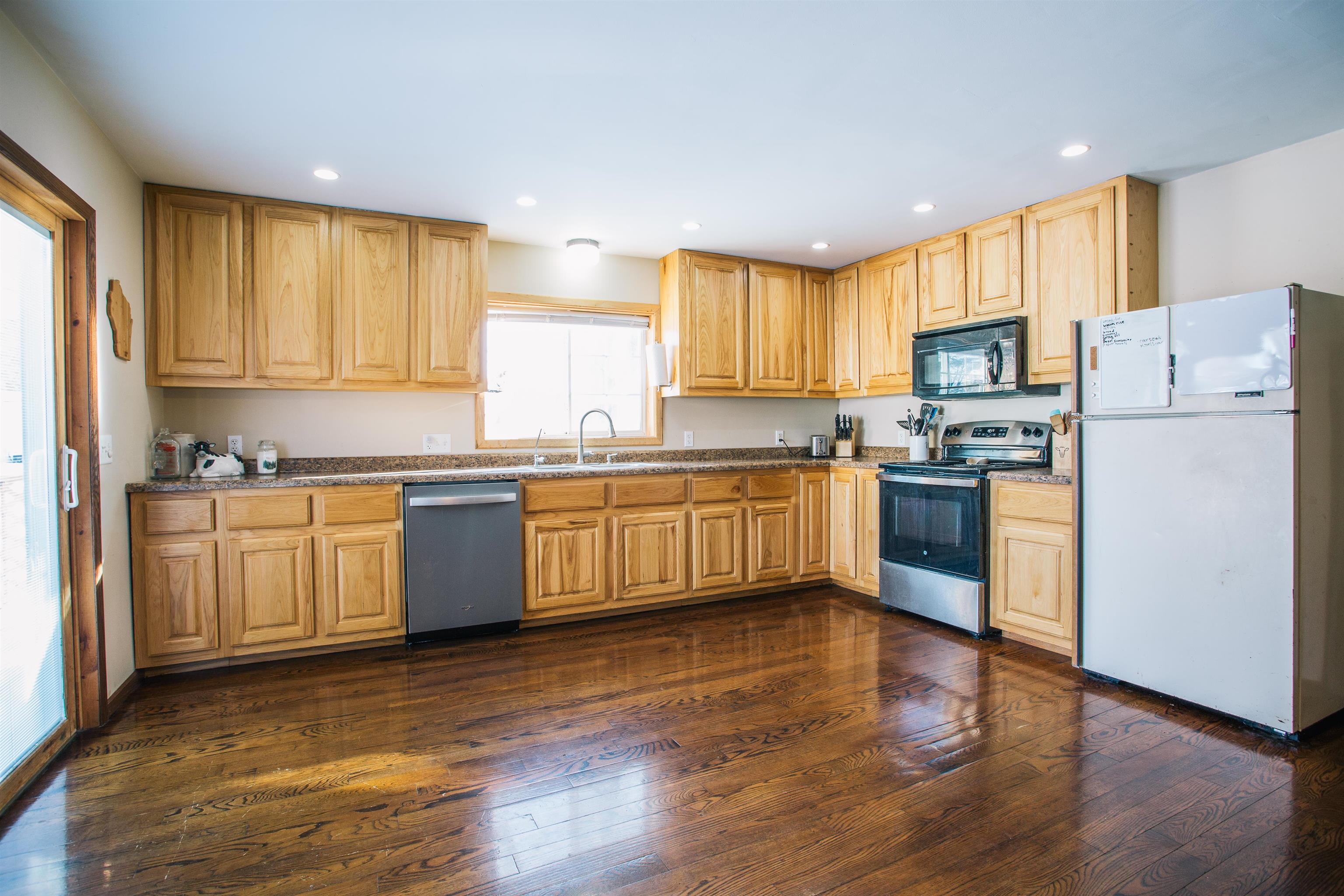 332 S MAIN STREET, Granton, Wisconsin 54436, 3 Bedrooms Bedrooms, ,1 BathroomBathrooms,Residential,For Sale,332 S MAIN STREET,22600310