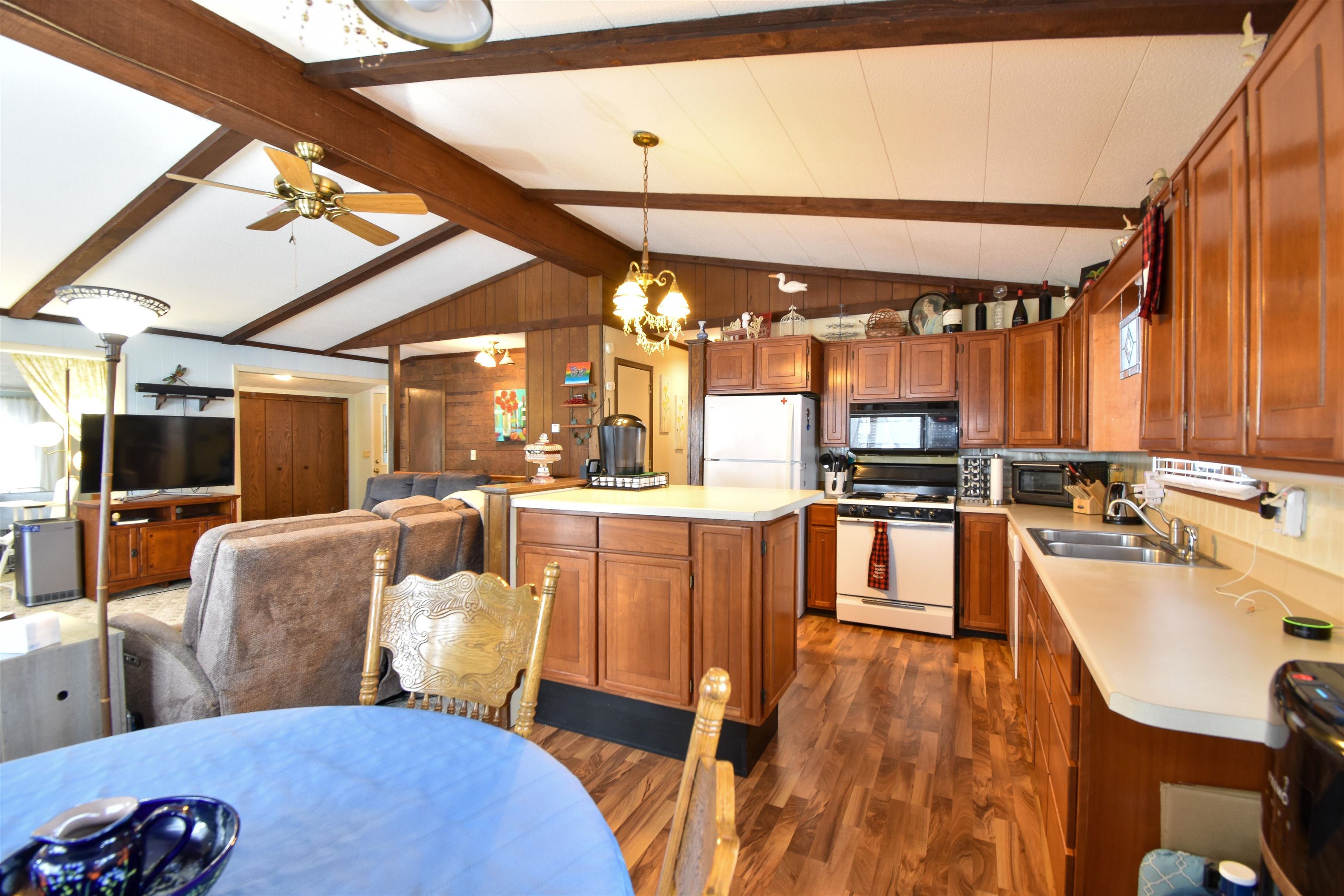 204330 LAKEHURST ROAD, Mosinee, Wisconsin 54455, 2 Bedrooms Bedrooms, ,2 BathroomsBathrooms,Residential,For Sale,204330 LAKEHURST ROAD,22600313