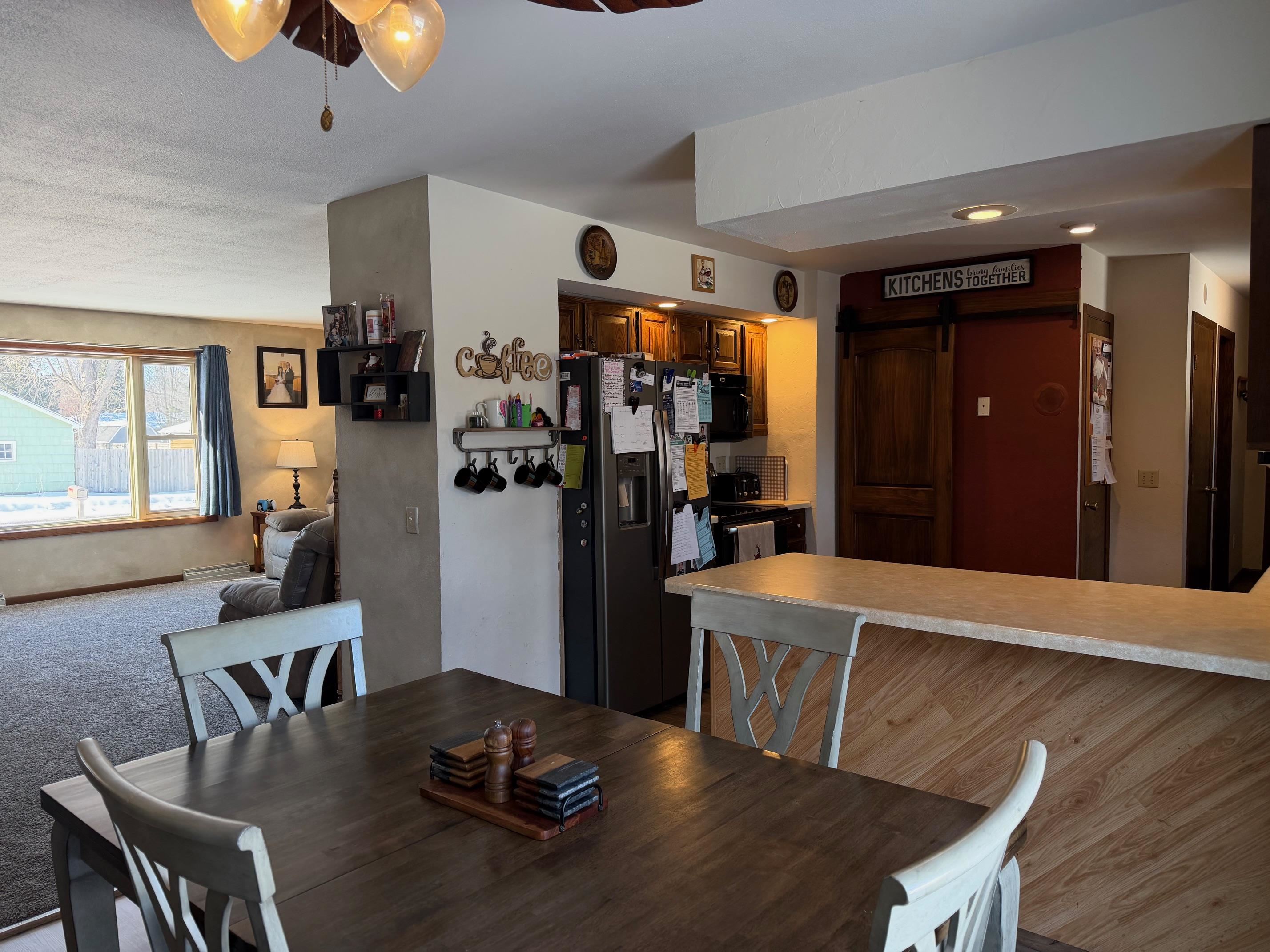 401 N HUME AVENUE, Marshfield, Wisconsin 54449, 4 Bedrooms Bedrooms, ,3 BathroomsBathrooms,Residential,For Sale,401 N HUME AVENUE,22600316