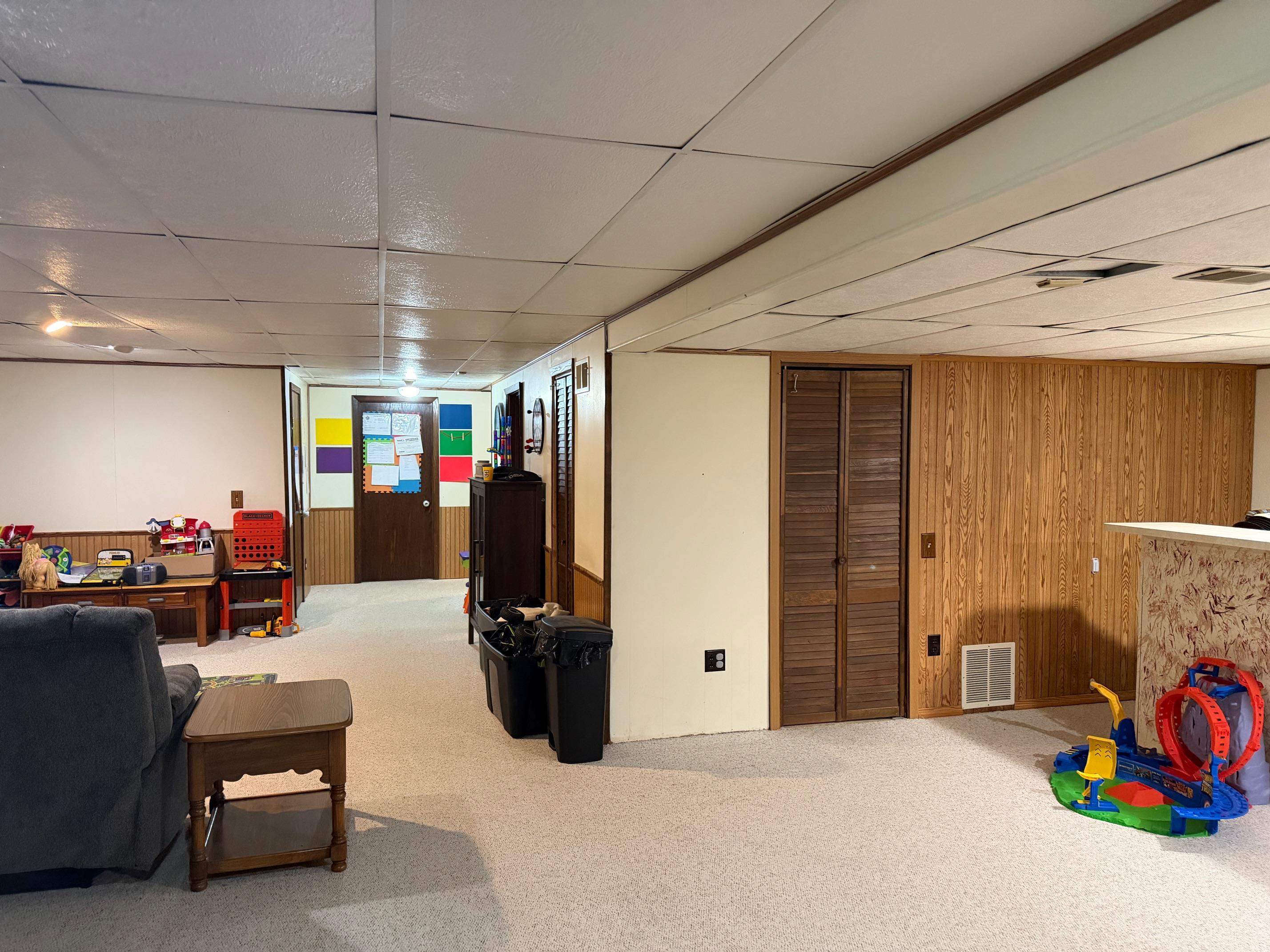 401 N HUME AVENUE, Marshfield, Wisconsin 54449, 4 Bedrooms Bedrooms, ,3 BathroomsBathrooms,Residential,For Sale,401 N HUME AVENUE,22600316