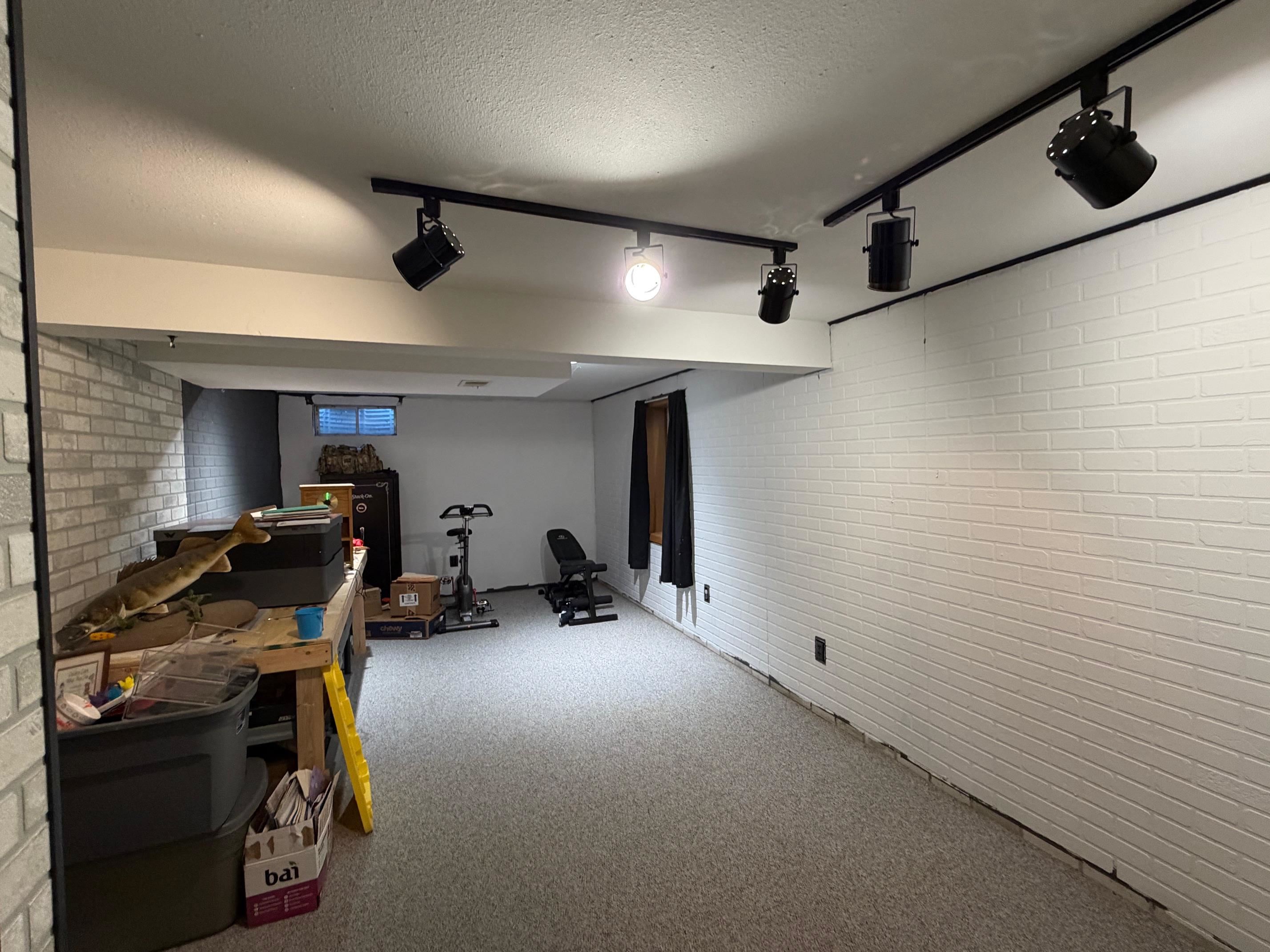 401 N HUME AVENUE, Marshfield, Wisconsin 54449, 4 Bedrooms Bedrooms, ,3 BathroomsBathrooms,Residential,For Sale,401 N HUME AVENUE,22600316