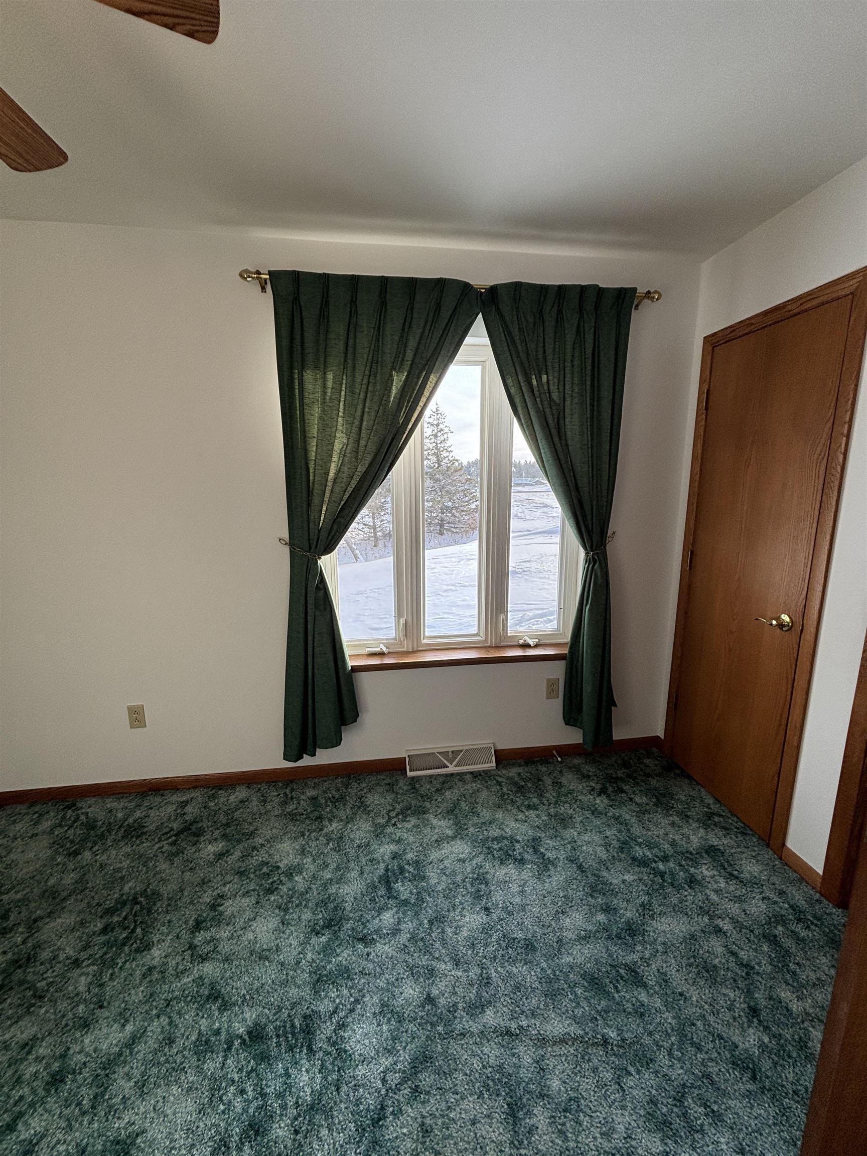 W4836 COUNTY ROAD Q, Merrill, Wisconsin 54452, 2 Bedrooms Bedrooms, ,2 BathroomsBathrooms,Residential,For Sale,W4836 COUNTY ROAD Q,22600338