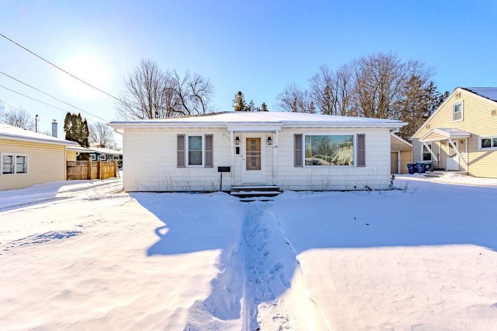 619 W RANDOLPH STREET, Wausau, Wisconsin 54401, 2 Bedrooms Bedrooms, ,1 BathroomBathrooms,Residential,For Sale,619 W RANDOLPH STREET,22600339