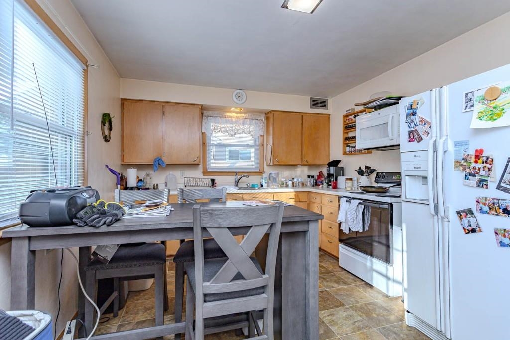 619 W RANDOLPH STREET, Wausau, Wisconsin 54401, 2 Bedrooms Bedrooms, ,1 BathroomBathrooms,Residential,For Sale,619 W RANDOLPH STREET,22600339