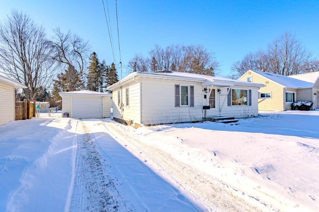 619 W RANDOLPH STREET, Wausau, Wisconsin 54401, 2 Bedrooms Bedrooms, ,1 BathroomBathrooms,Residential,For Sale,619 W RANDOLPH STREET,22600339