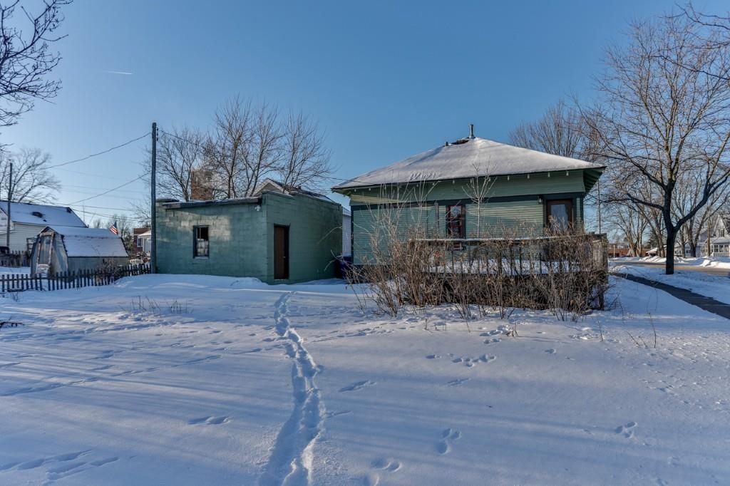 307 WASHINGTON STREET, Mosinee, Wisconsin 54455, 2 Bedrooms Bedrooms, ,1 BathroomBathrooms,Residential,For Sale,307 WASHINGTON STREET,22600342