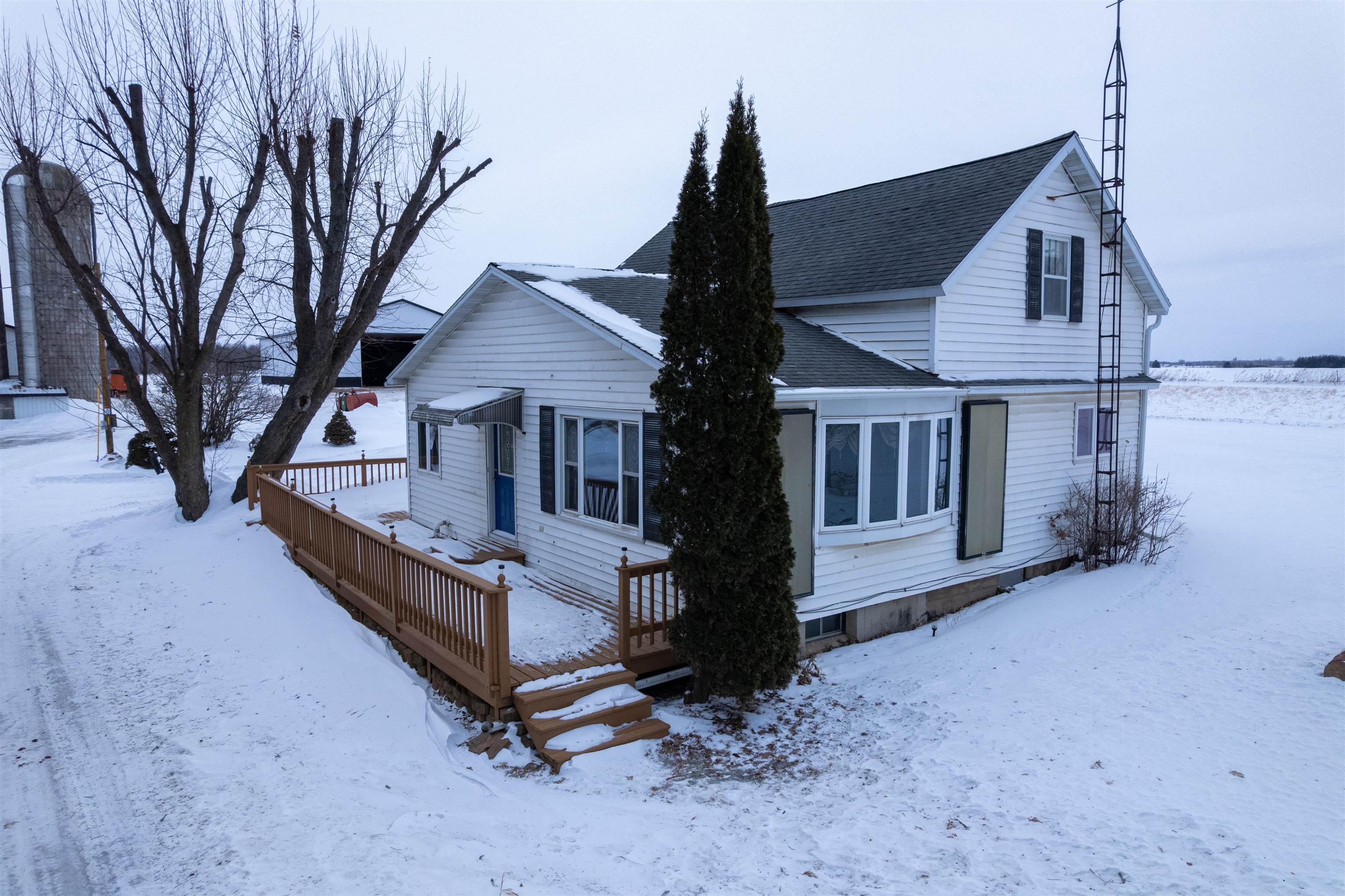 108120 WUERTZBERG ROAD, Abbotsford, Wisconsin 54405, 4 Bedrooms Bedrooms, ,2 BathroomsBathrooms,Farm/agriculture,For Sale,108120 WUERTZBERG ROAD,22600346