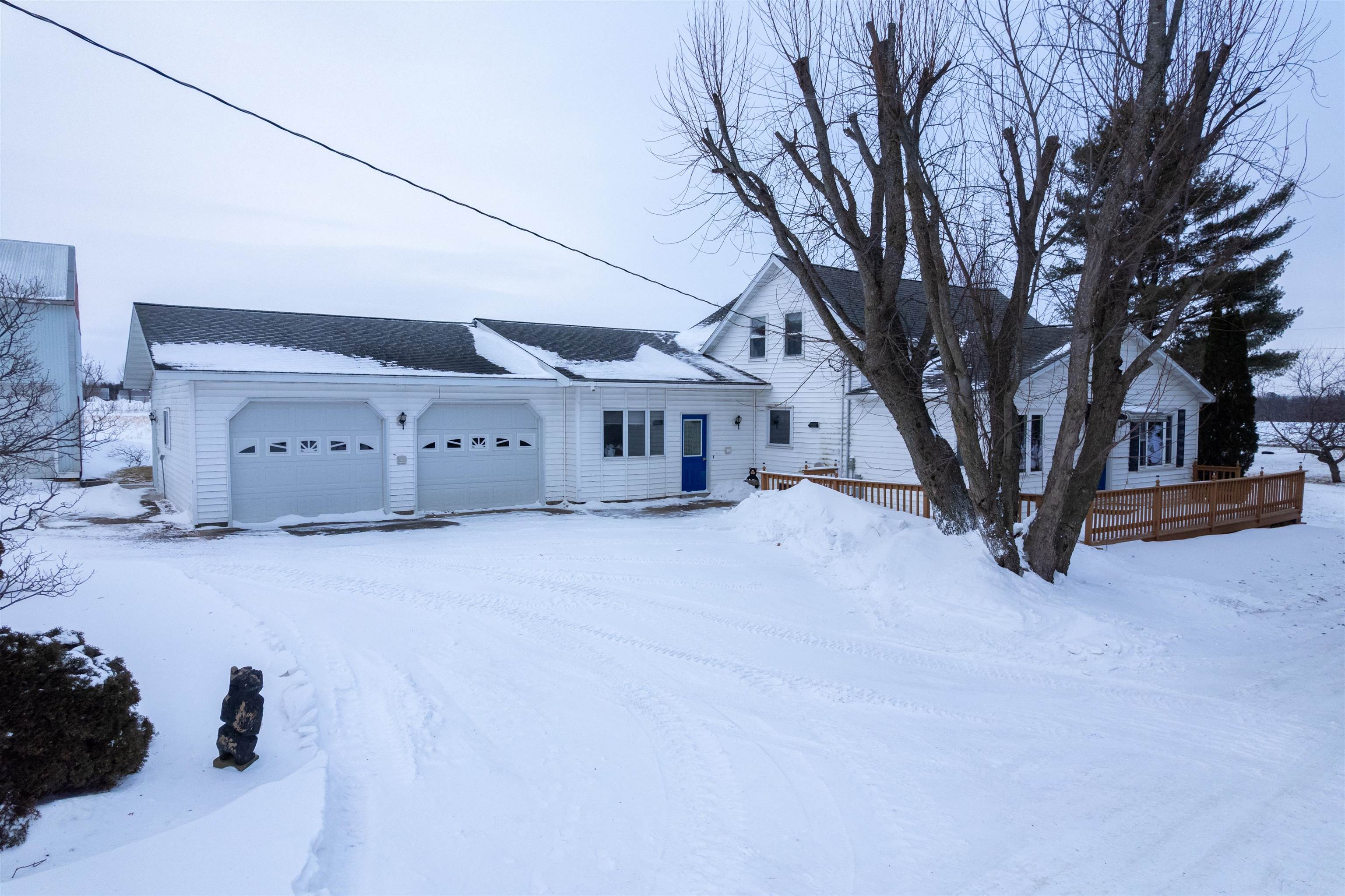 108120 WUERTZBERG ROAD, Abbotsford, Wisconsin 54405, 4 Bedrooms Bedrooms, ,2 BathroomsBathrooms,Farm/agriculture,For Sale,108120 WUERTZBERG ROAD,22600346