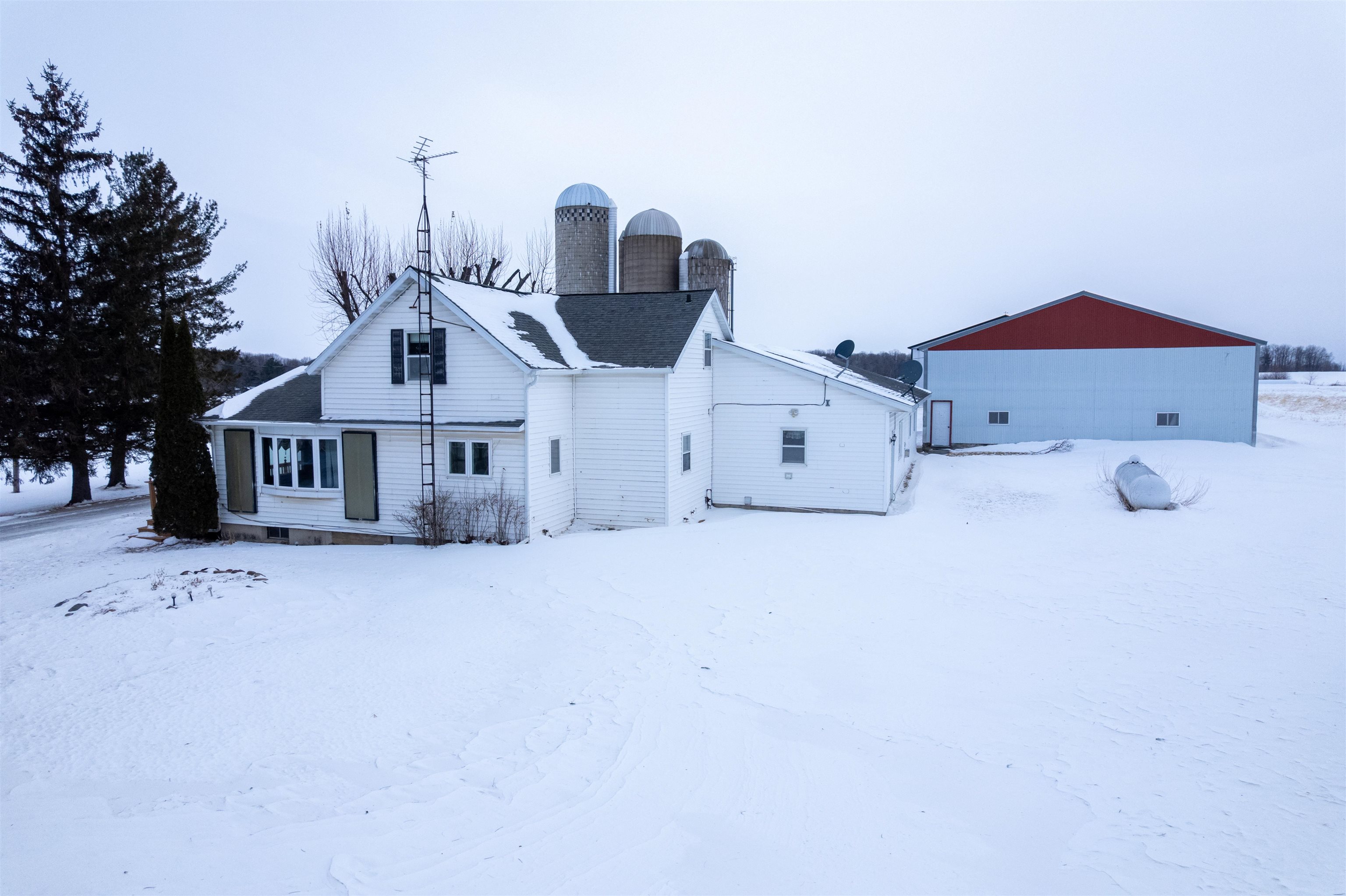 108120 WUERTZBERG ROAD, Abbotsford, Wisconsin 54405, 4 Bedrooms Bedrooms, ,2 BathroomsBathrooms,Farm/agriculture,For Sale,108120 WUERTZBERG ROAD,22600346