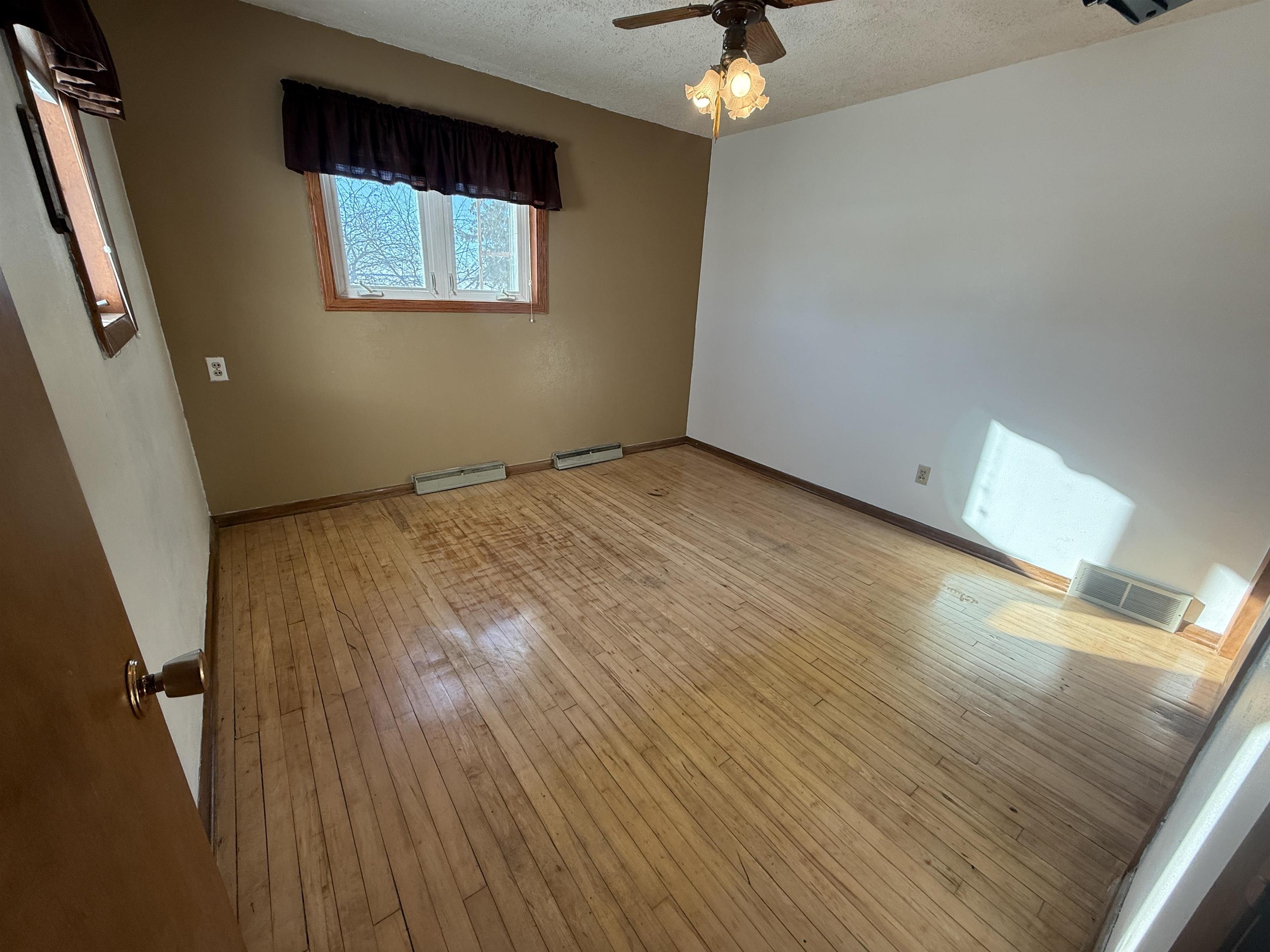 108120 WUERTZBERG ROAD, Abbotsford, Wisconsin 54405, 4 Bedrooms Bedrooms, ,2 BathroomsBathrooms,Farm/agriculture,For Sale,108120 WUERTZBERG ROAD,22600346