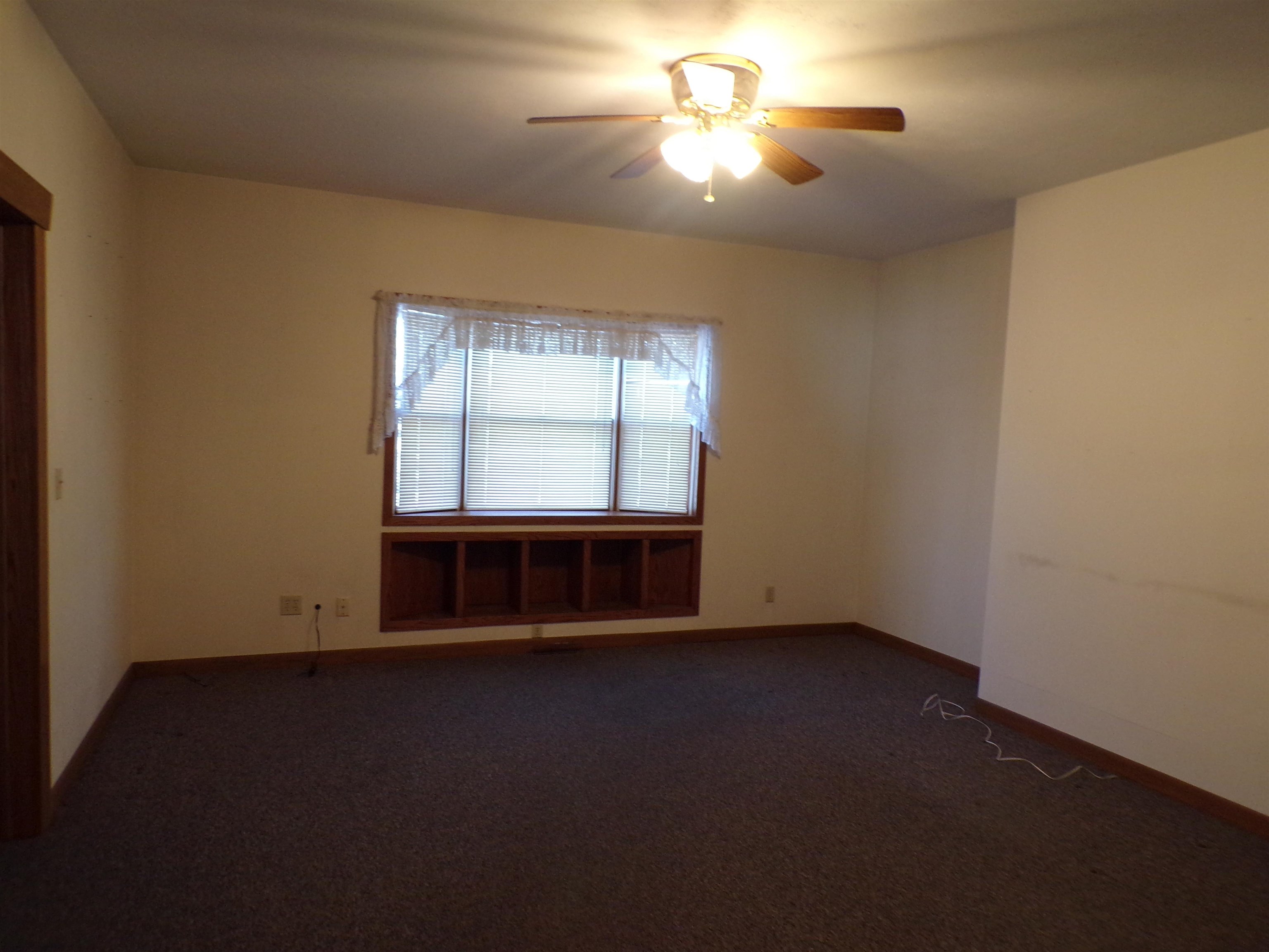 105 N HENDREN AVENUE, Greenwood, Wisconsin 54437, 4 Bedrooms Bedrooms, ,1 BathroomBathrooms,Residential,For Sale,105 N HENDREN AVENUE,22600350