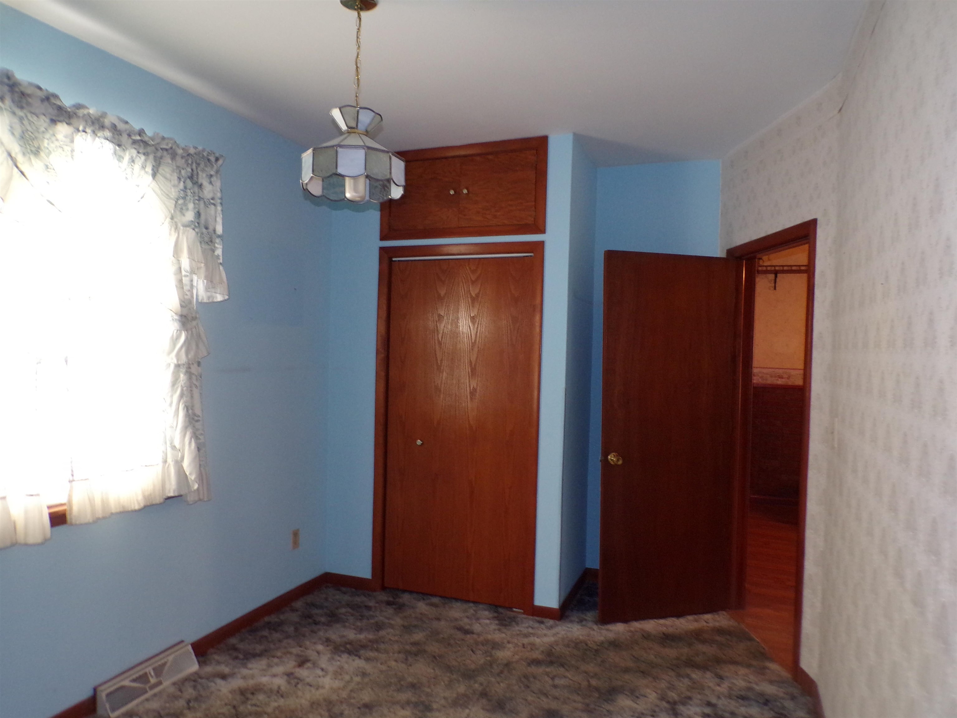 105 N HENDREN AVENUE, Greenwood, Wisconsin 54437, 4 Bedrooms Bedrooms, ,1 BathroomBathrooms,Residential,For Sale,105 N HENDREN AVENUE,22600350