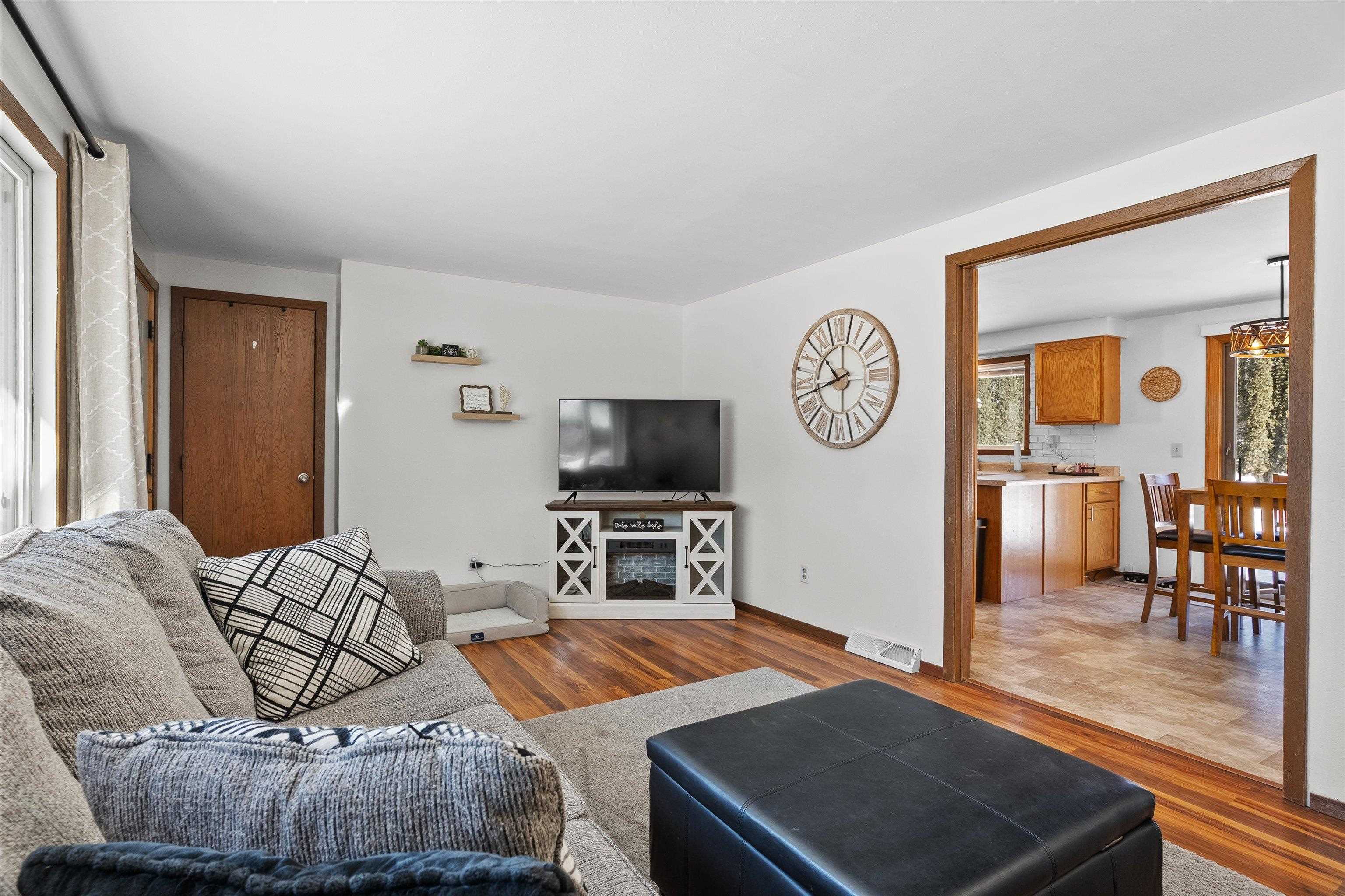 3017 POPP AVENUE, Marshfield, Wisconsin 54449, 2 Bedrooms Bedrooms, ,1 BathroomBathrooms,Residential,For Sale,3017 POPP AVENUE,22600354