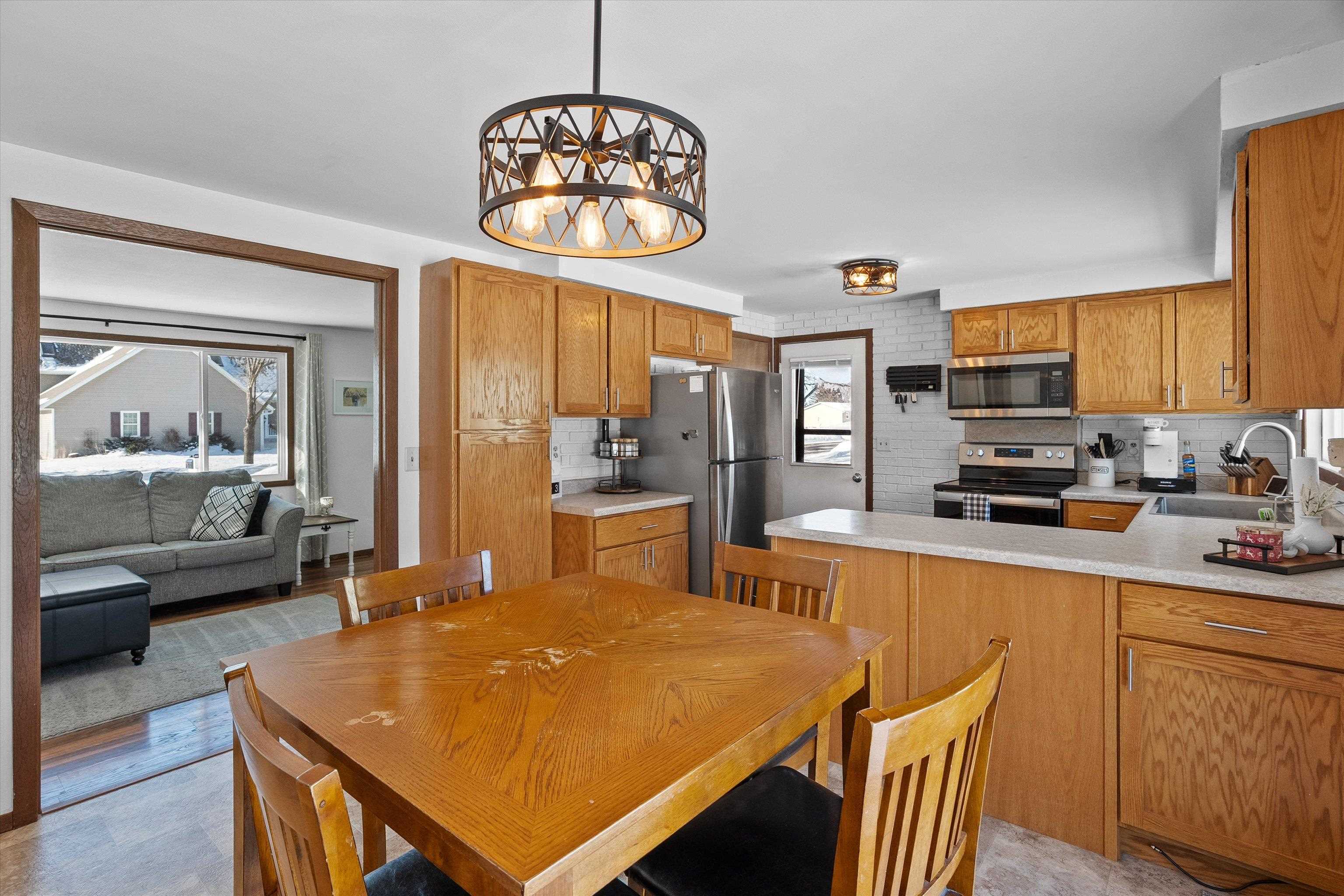 3017 POPP AVENUE, Marshfield, Wisconsin 54449, 2 Bedrooms Bedrooms, ,1 BathroomBathrooms,Residential,For Sale,3017 POPP AVENUE,22600354