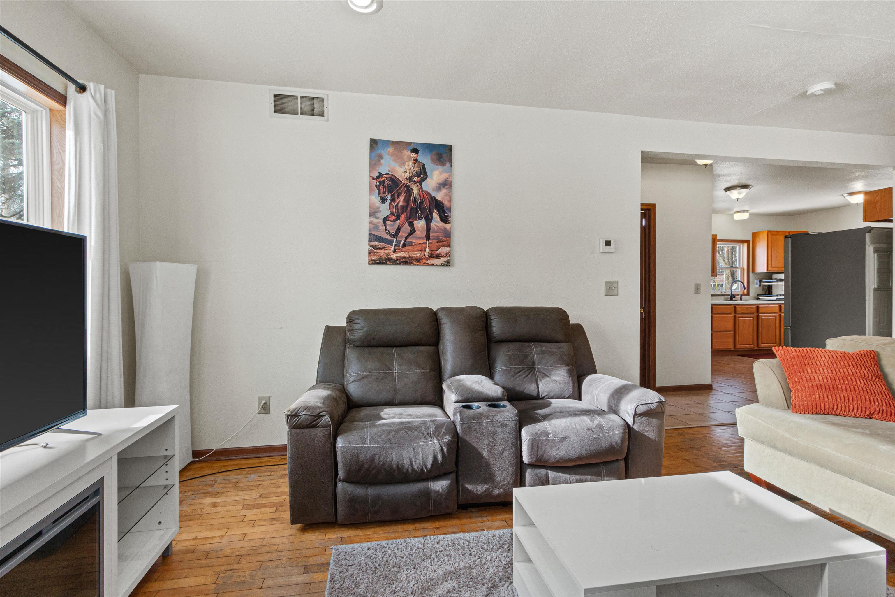 990 2ND AVENUE SOUTH, Wisconsin Rapids, Wisconsin 54495, 3 Bedrooms Bedrooms, ,2 BathroomsBathrooms,Residential,For Sale,990 2ND AVENUE SOUTH,22600355