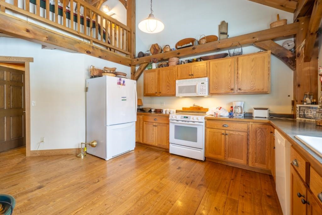 W1863 BURGENER AVENUE, Merrill, Wisconsin 54452, 4 Bedrooms Bedrooms, ,2 BathroomsBathrooms,Residential,For Sale,W1863 BURGENER AVENUE,22600362