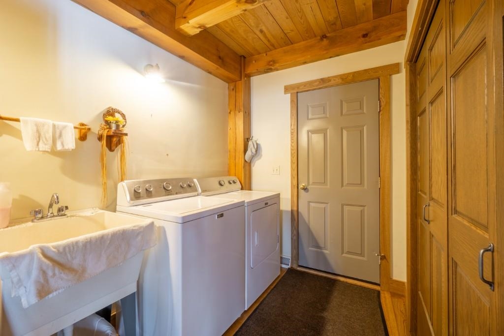 W1863 BURGENER AVENUE, Merrill, Wisconsin 54452, 4 Bedrooms Bedrooms, ,2 BathroomsBathrooms,Residential,For Sale,W1863 BURGENER AVENUE,22600362