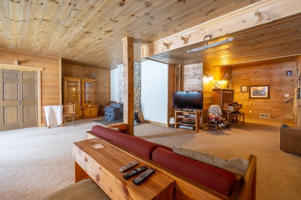 W1863 BURGENER AVENUE, Merrill, Wisconsin 54452, 4 Bedrooms Bedrooms, ,2 BathroomsBathrooms,Residential,For Sale,W1863 BURGENER AVENUE,22600362