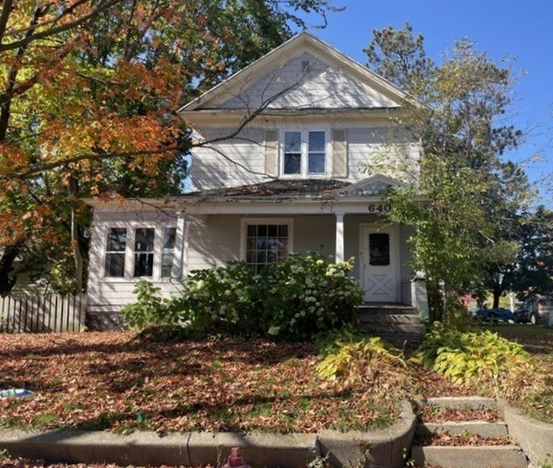 640 S 6TH AVENUE, Wausau, Wisconsin 54401, 4 Bedrooms Bedrooms, ,1 BathroomBathrooms,Residential,For Sale,640 S 6TH AVENUE,22600366