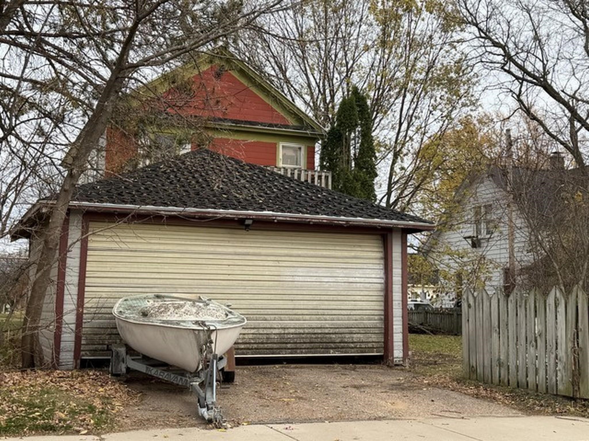 640 S 6TH AVENUE, Wausau, Wisconsin 54401, 4 Bedrooms Bedrooms, ,1 BathroomBathrooms,Residential,For Sale,640 S 6TH AVENUE,22600366