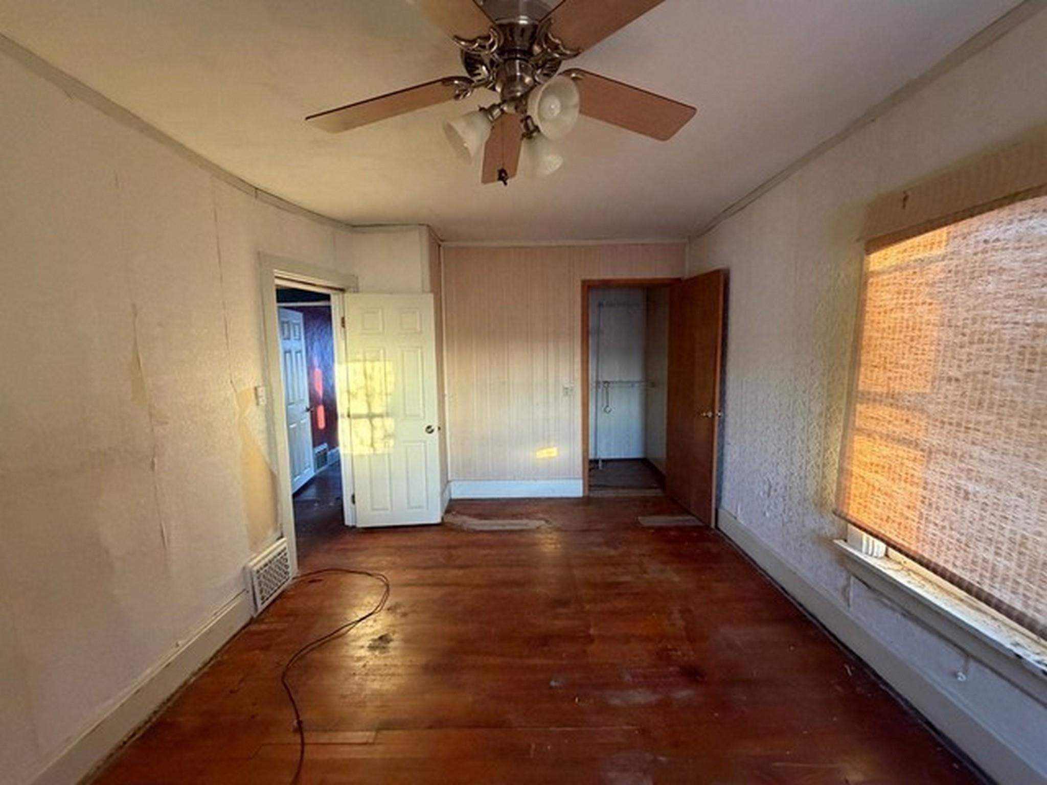 640 S 6TH AVENUE, Wausau, Wisconsin 54401, 4 Bedrooms Bedrooms, ,1 BathroomBathrooms,Residential,For Sale,640 S 6TH AVENUE,22600366