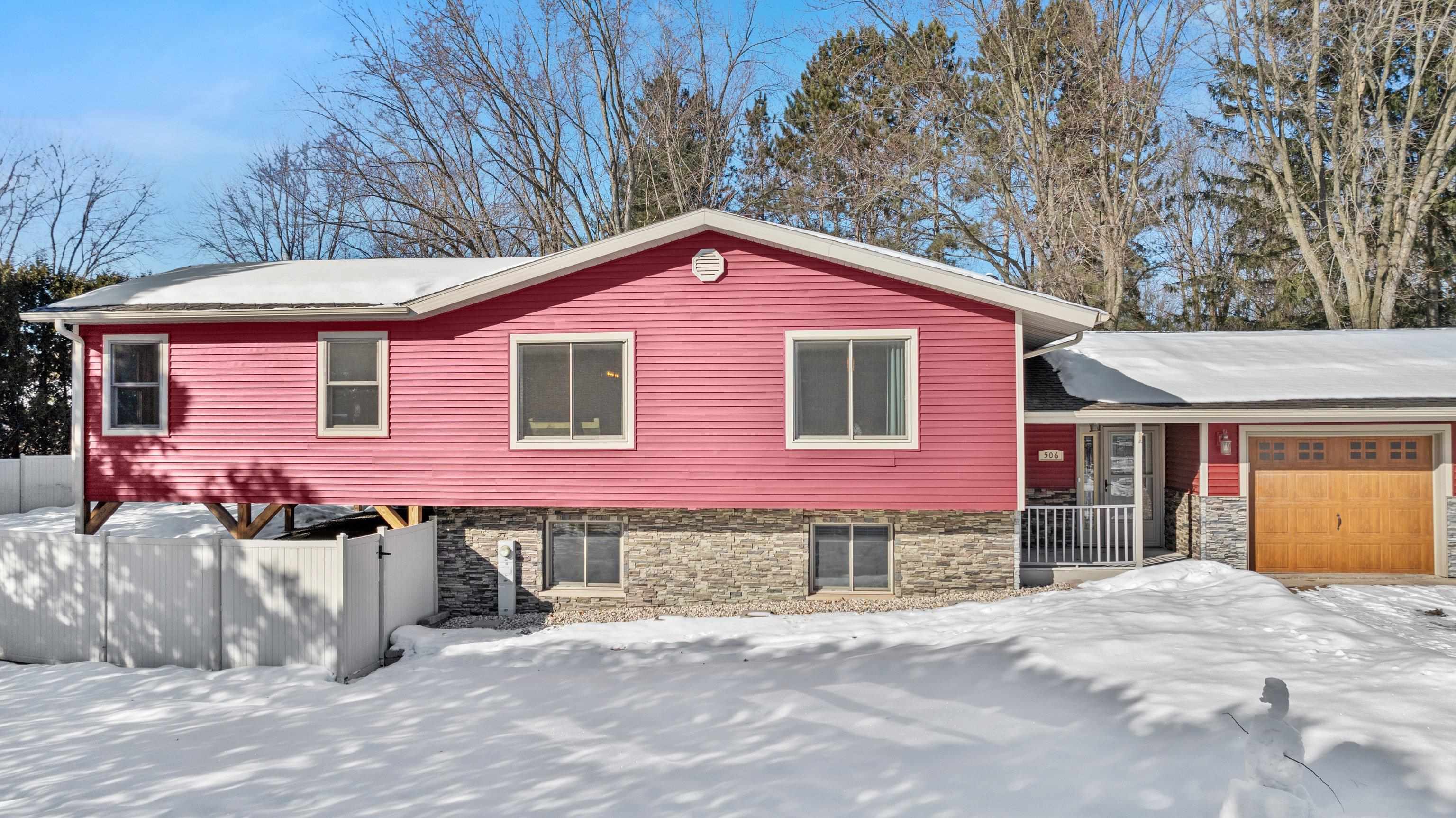 506 FAIRVIEW COURT, Marshfield, Wisconsin 54449, 4 Bedrooms Bedrooms, ,3 BathroomsBathrooms,Residential,For Sale,506 FAIRVIEW COURT,22600367