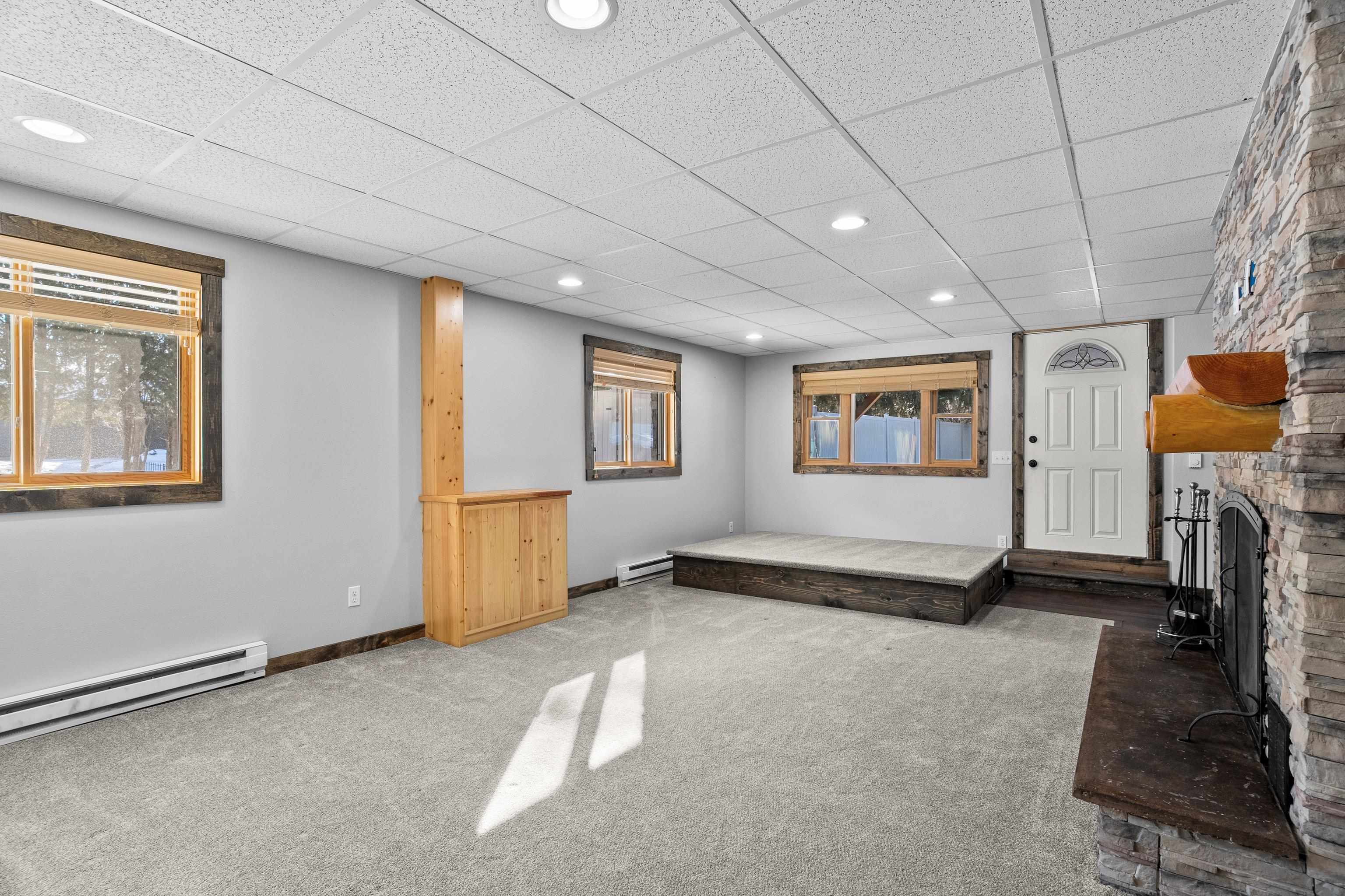 506 FAIRVIEW COURT, Marshfield, Wisconsin 54449, 4 Bedrooms Bedrooms, ,3 BathroomsBathrooms,Residential,For Sale,506 FAIRVIEW COURT,22600367