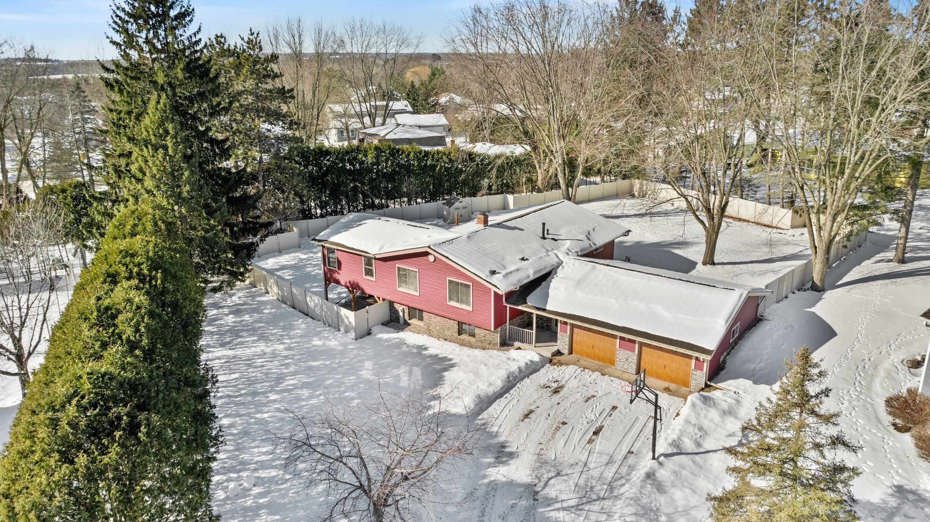 506 FAIRVIEW COURT, Marshfield, Wisconsin 54449, 4 Bedrooms Bedrooms, ,3 BathroomsBathrooms,Residential,For Sale,506 FAIRVIEW COURT,22600367