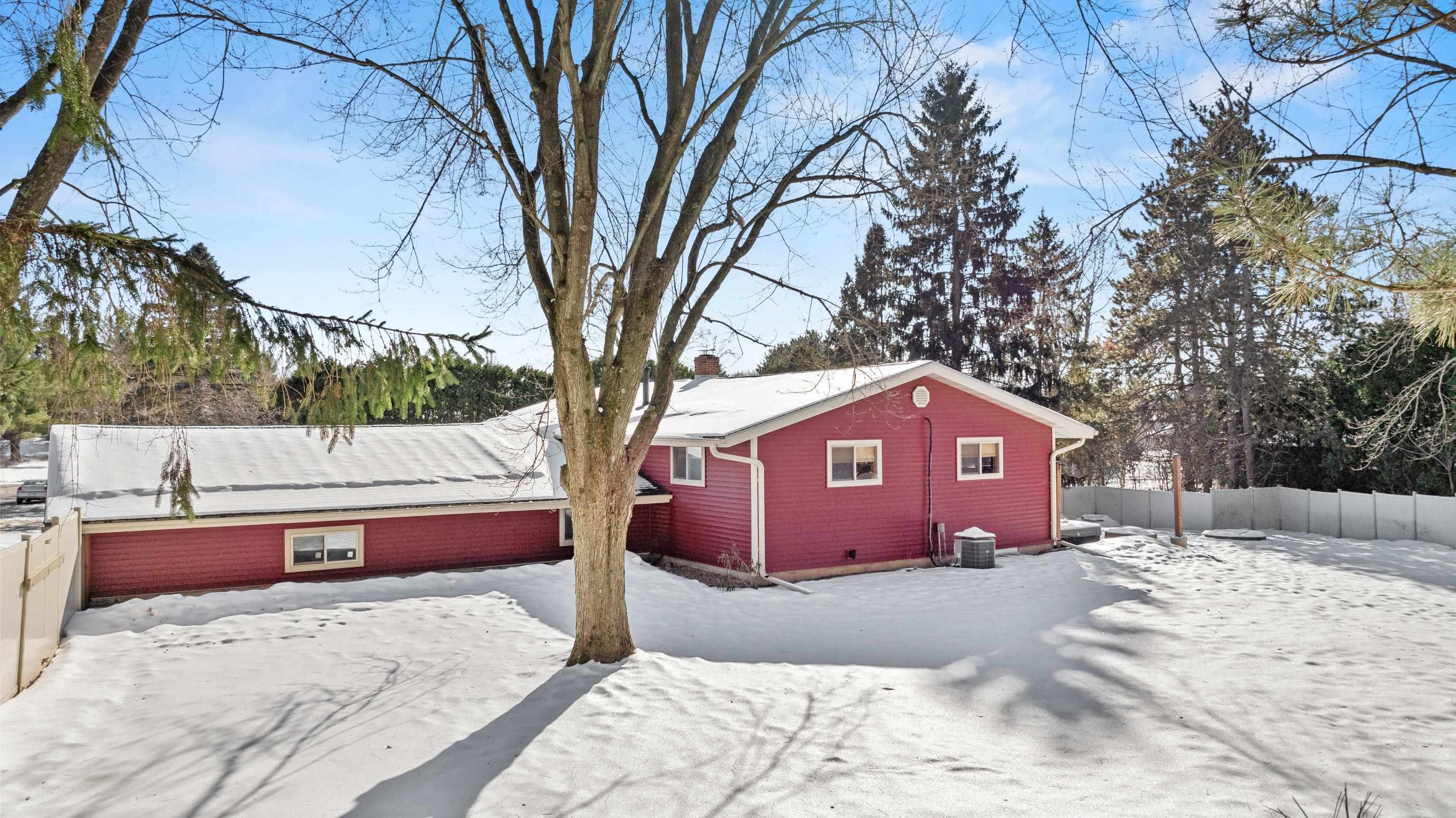 506 FAIRVIEW COURT, Marshfield, Wisconsin 54449, 4 Bedrooms Bedrooms, ,3 BathroomsBathrooms,Residential,For Sale,506 FAIRVIEW COURT,22600367